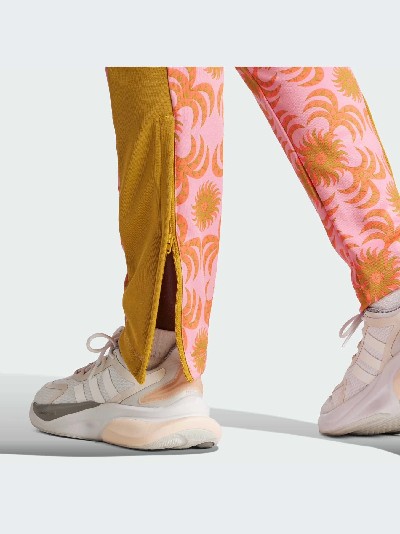 Штани Adidas модель IQ4493 Штани Adidas модель IQ4493 Фото