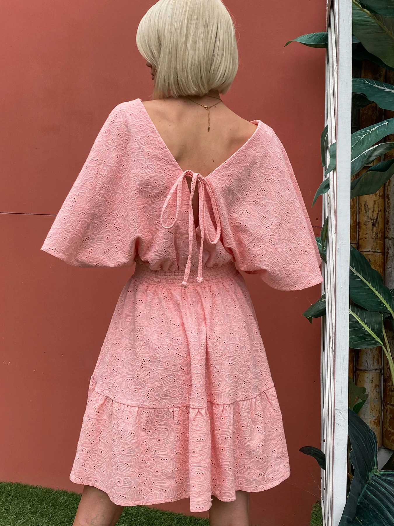 Платья Jadone Fashion модель Aletta_persikovoye Фото