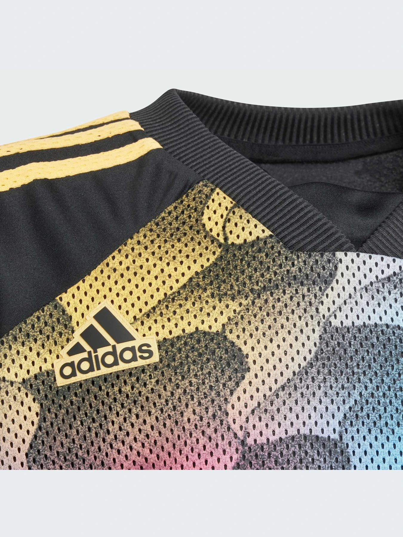 Футболки и поло Adidas Tiro модель IN1886 Фото