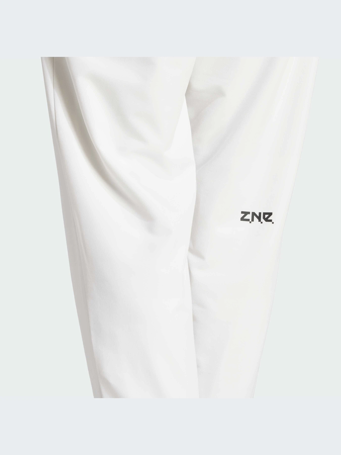 Брюки Adidas ZNE модель IN1909 Брюки Adidas ZNE модель IN1909 Фото