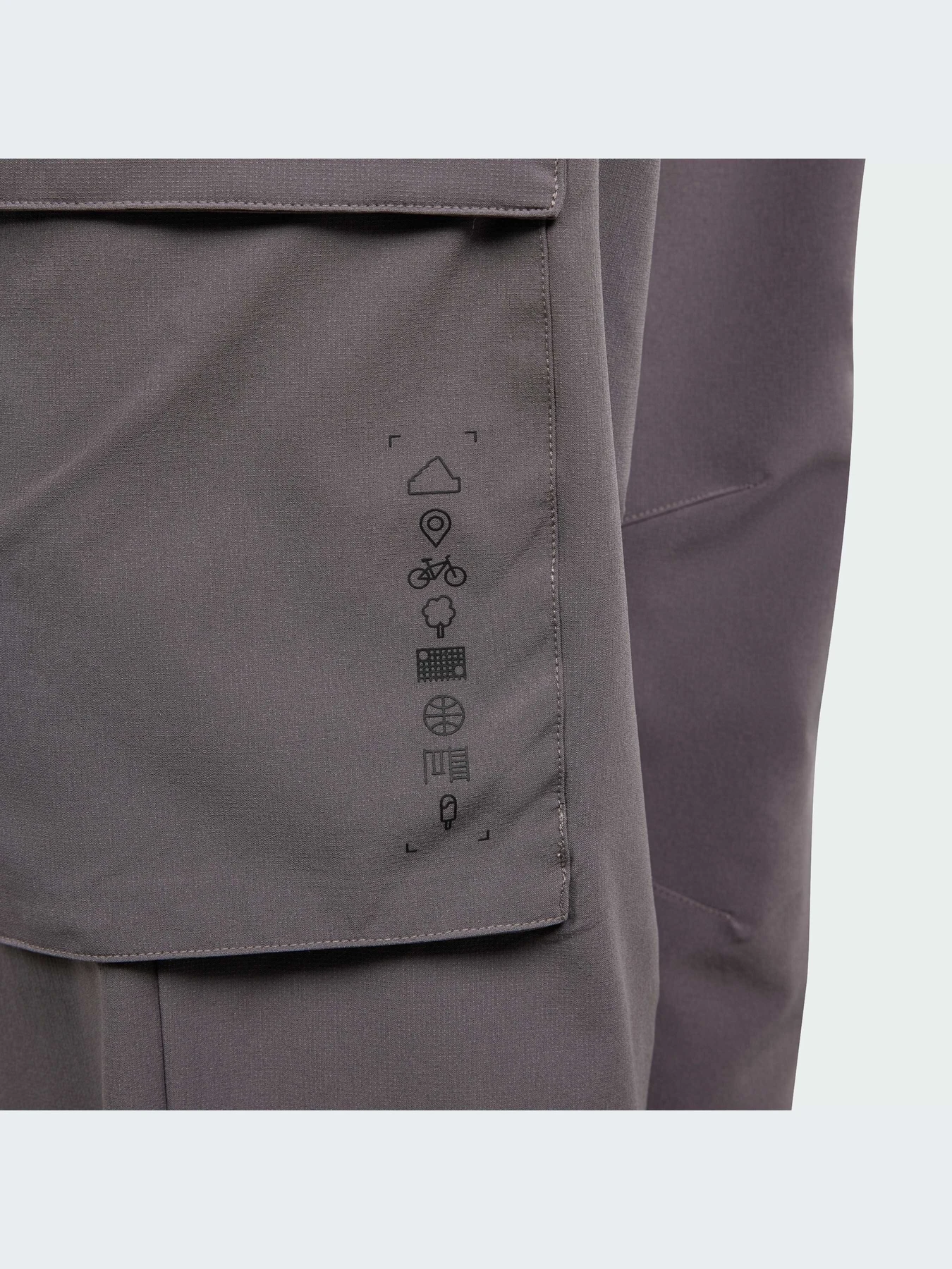 Брюки Adidas модель IS3390 Брюки Adidas модель IS3390 Фото