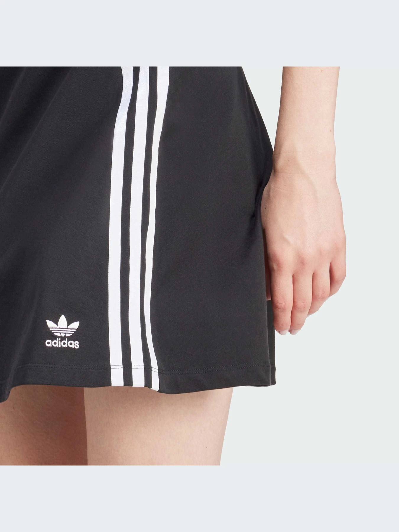 Футболки і поло Adidas Adicolor модель IP0662 Футболки і поло Adidas Adicolor модель IP0662 Фото
