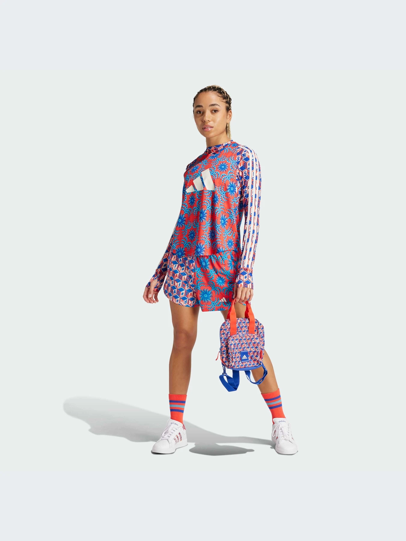 Футболки і поло Adidas модель IQ4494 Футболки і поло Adidas модель IQ4494 Фото