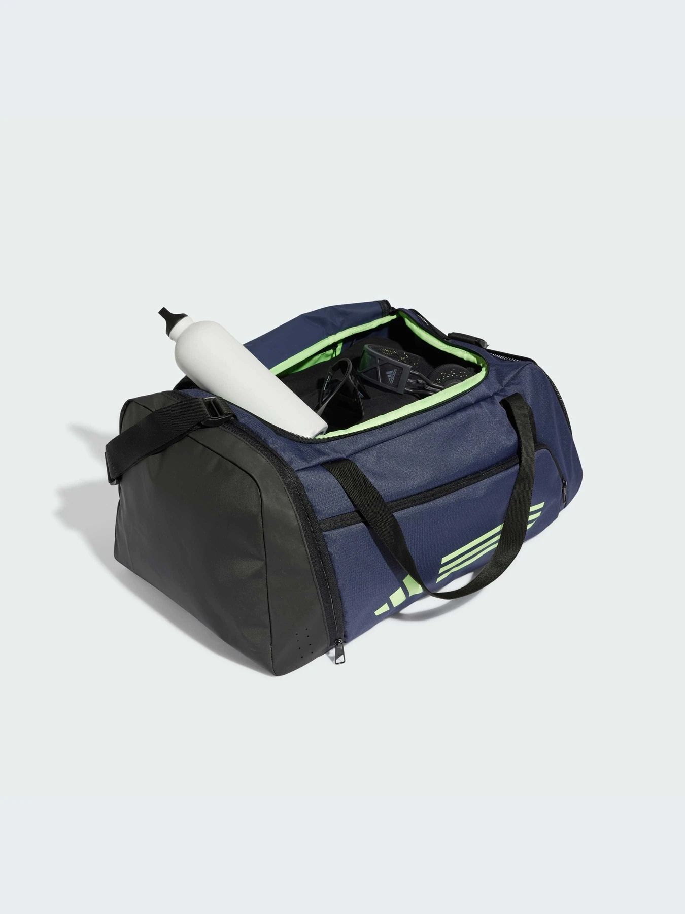 Сумки Adidas модель IR9820 Сумки Adidas модель IR9820 Фото