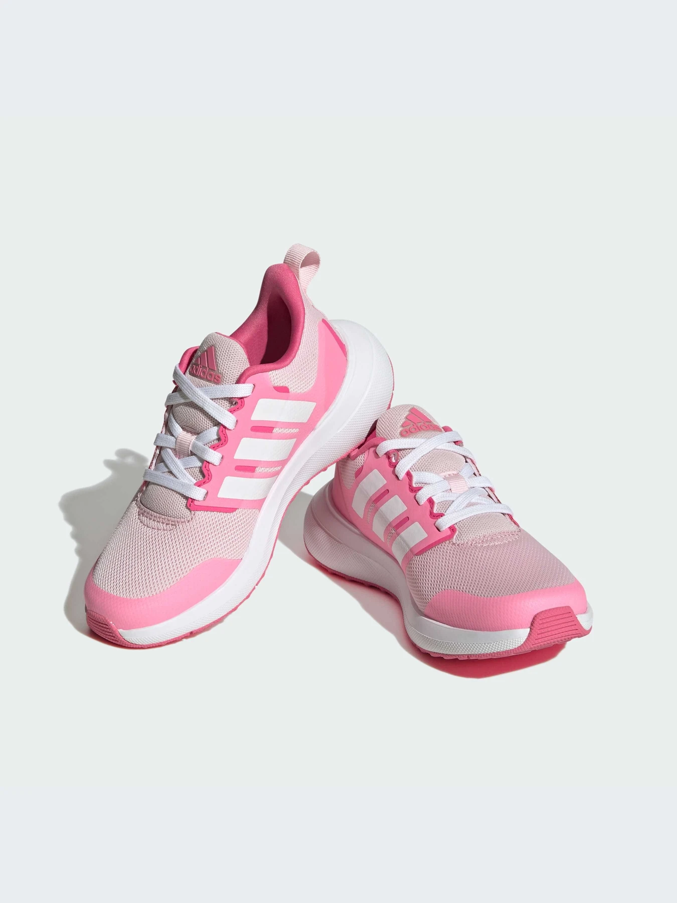 Кроссовки Adidas модель ID2361 Кроссовки Adidas модель ID2361 Фото