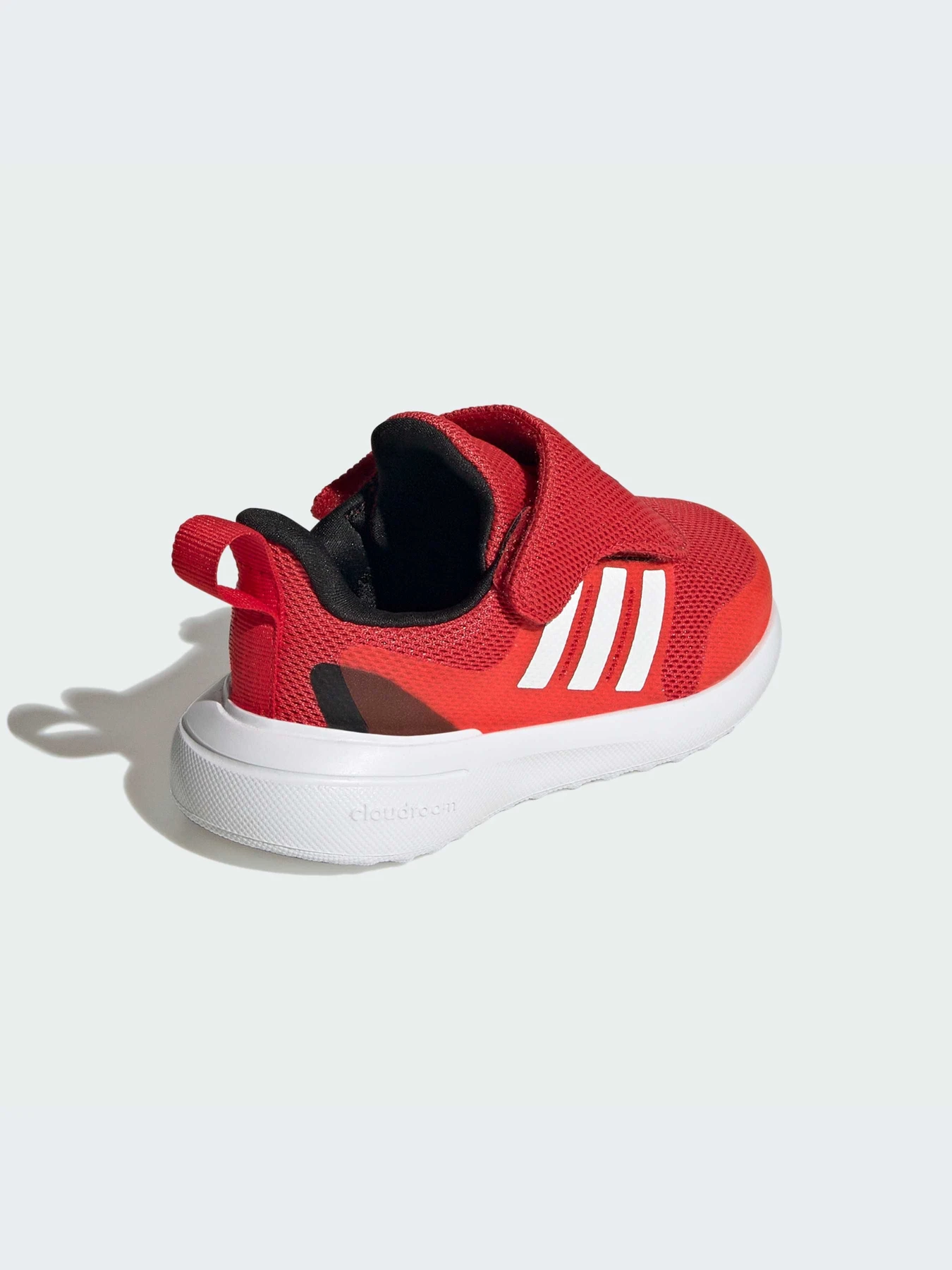 Кроссовки Adidas модель IG2538 Кроссовки Adidas модель IG2538 Фото