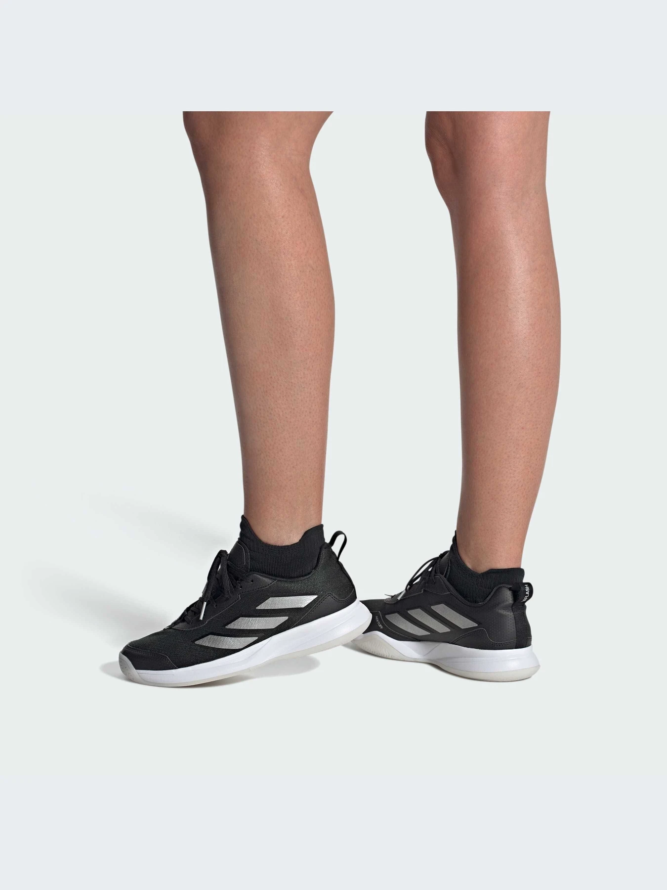 Кроссовки Adidas модель IG9543 Фото