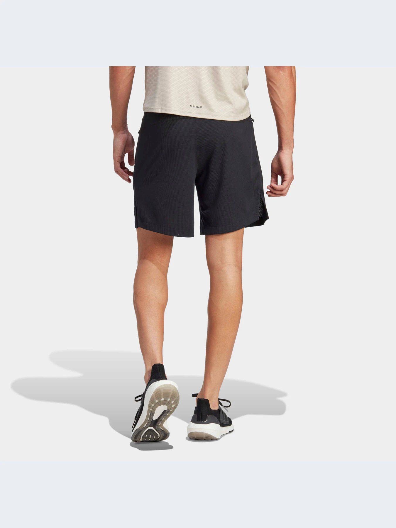 Шорты Adidas модель IB3469 Шорты Adidas модель IB3469 Фото