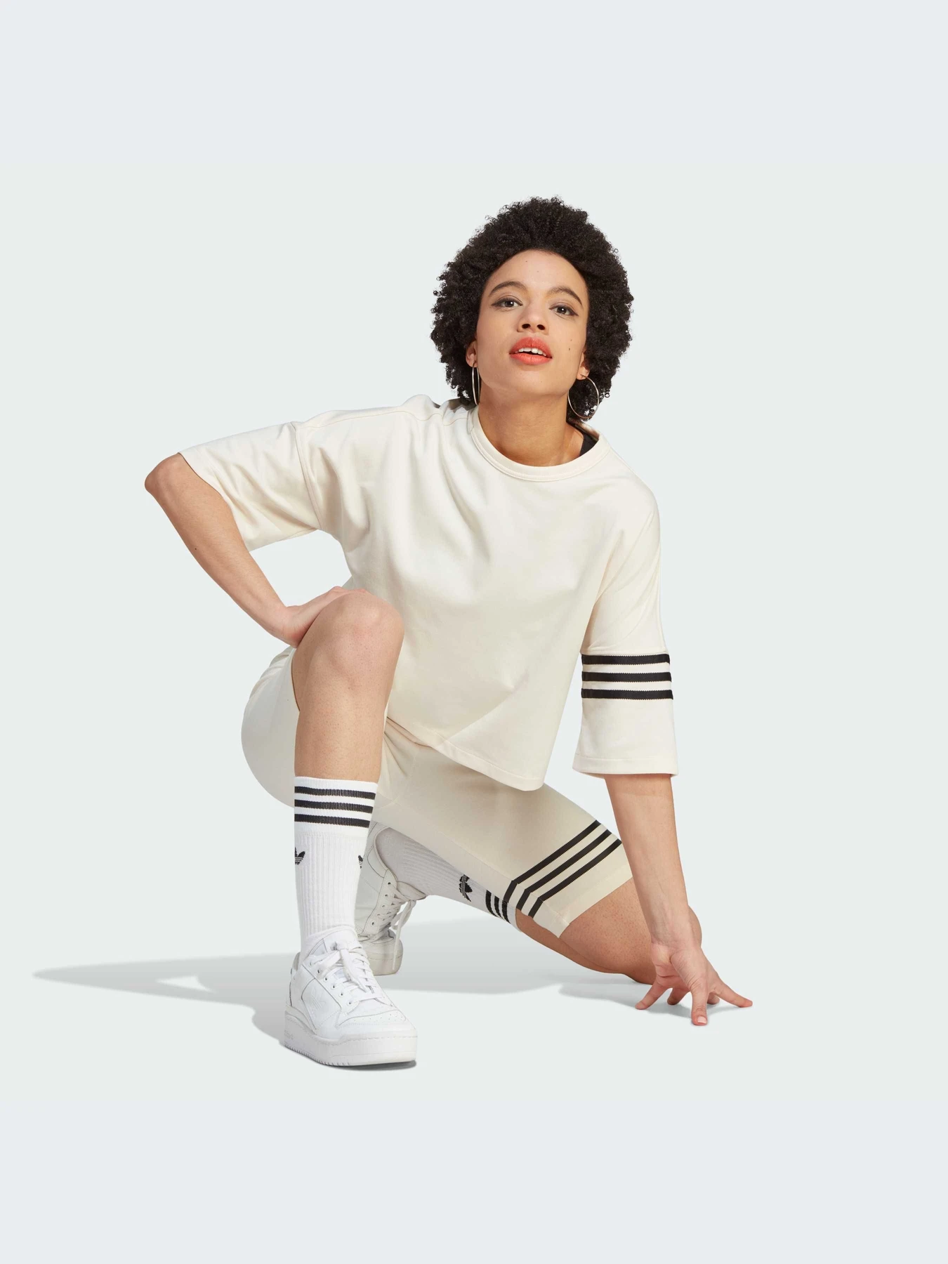 Футболки и поло Adidas Adicolor модель IM1830 Футболки и поло Adidas Adicolor модель IM1830 Фото