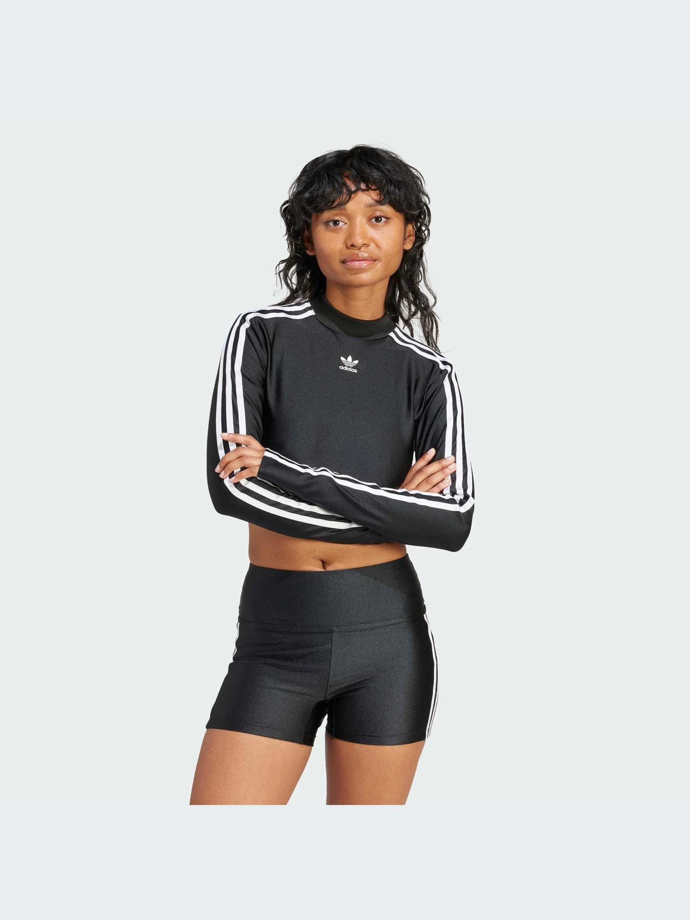 Худи и свитшоты Adidas Adicolor модель IU2428 Фото