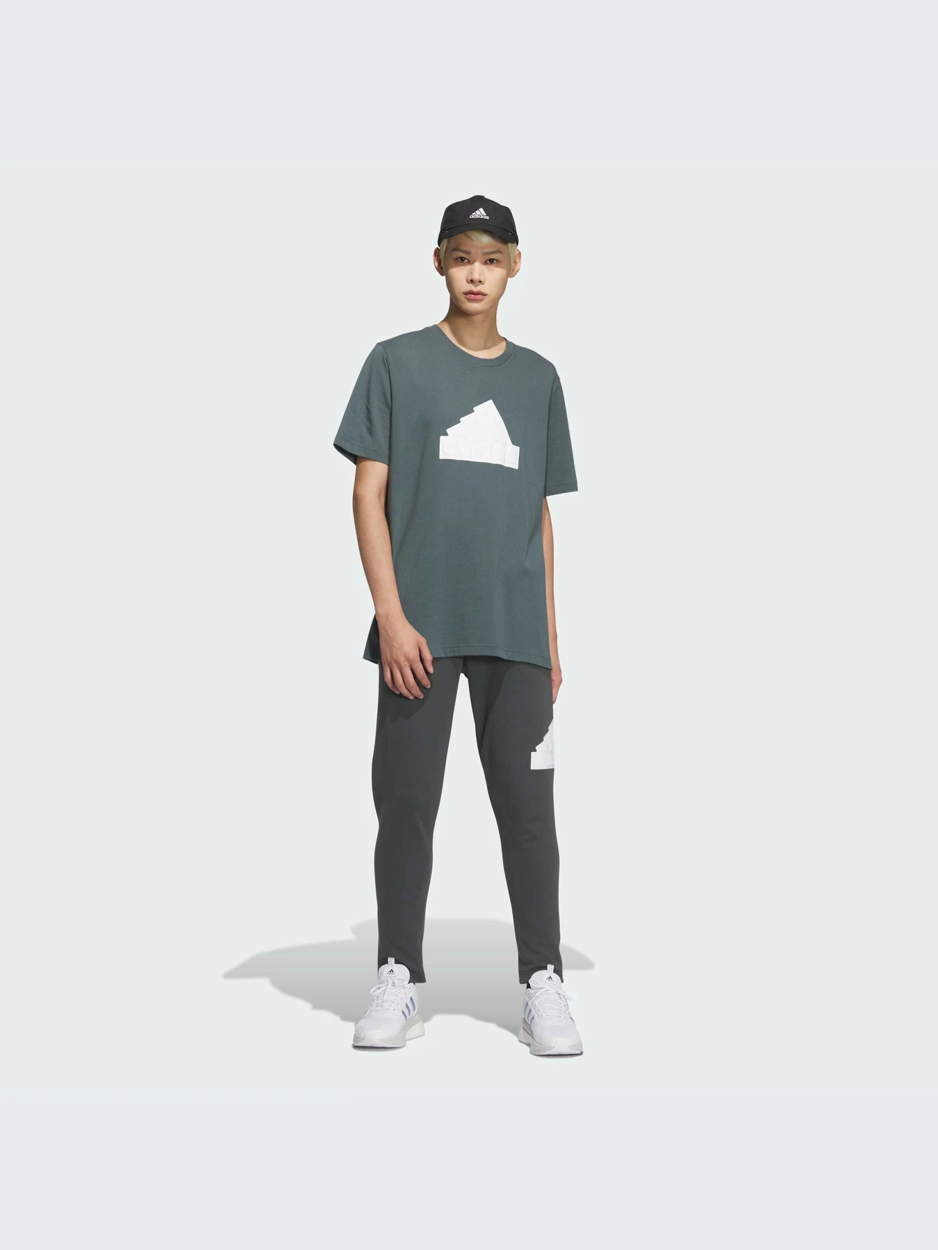 Футболки і поло Adidas модель IR9174 Футболки і поло Adidas модель IR9174 Фото