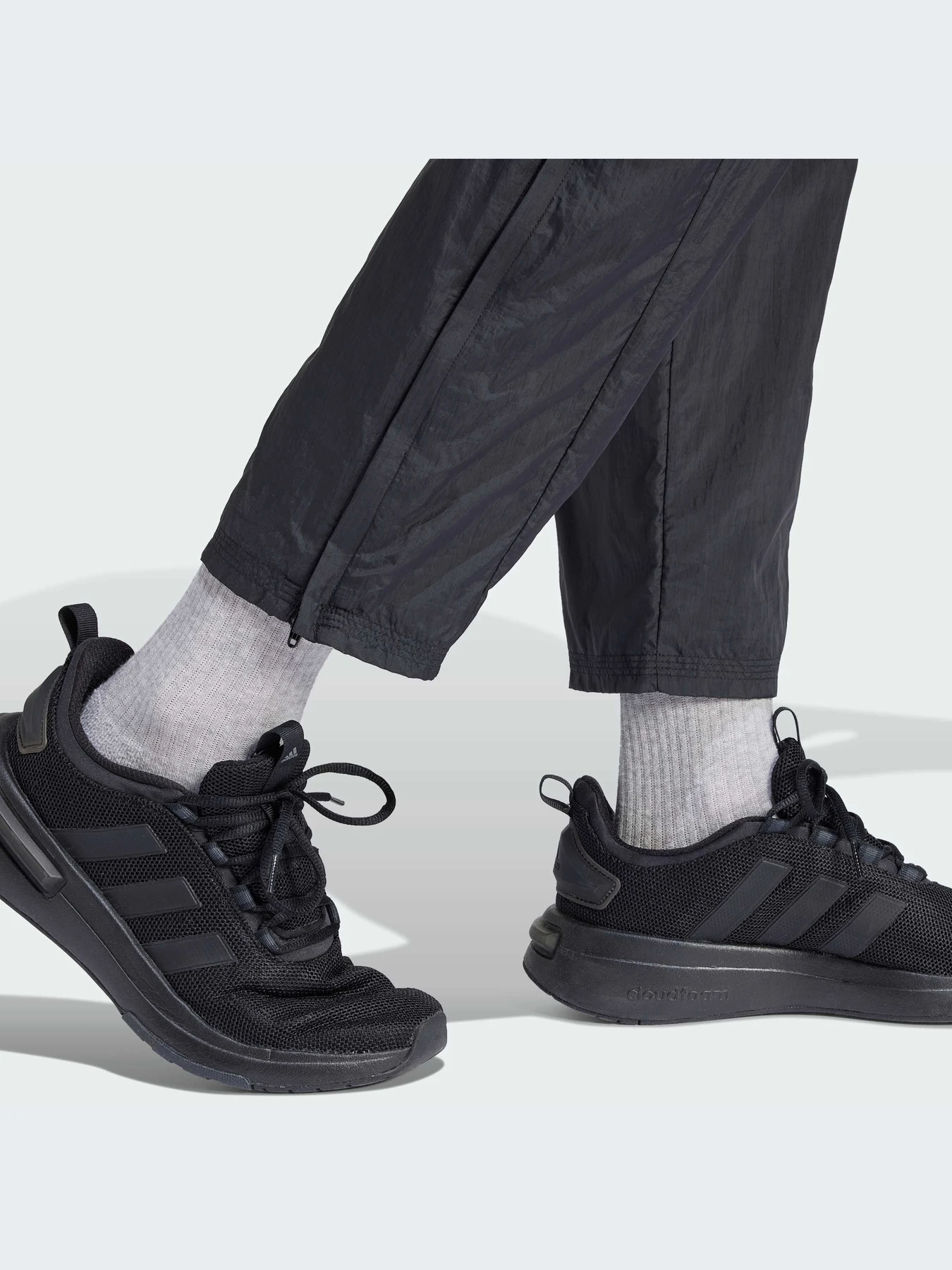 Брюки Adidas Tiro модель IQ4817 Фото