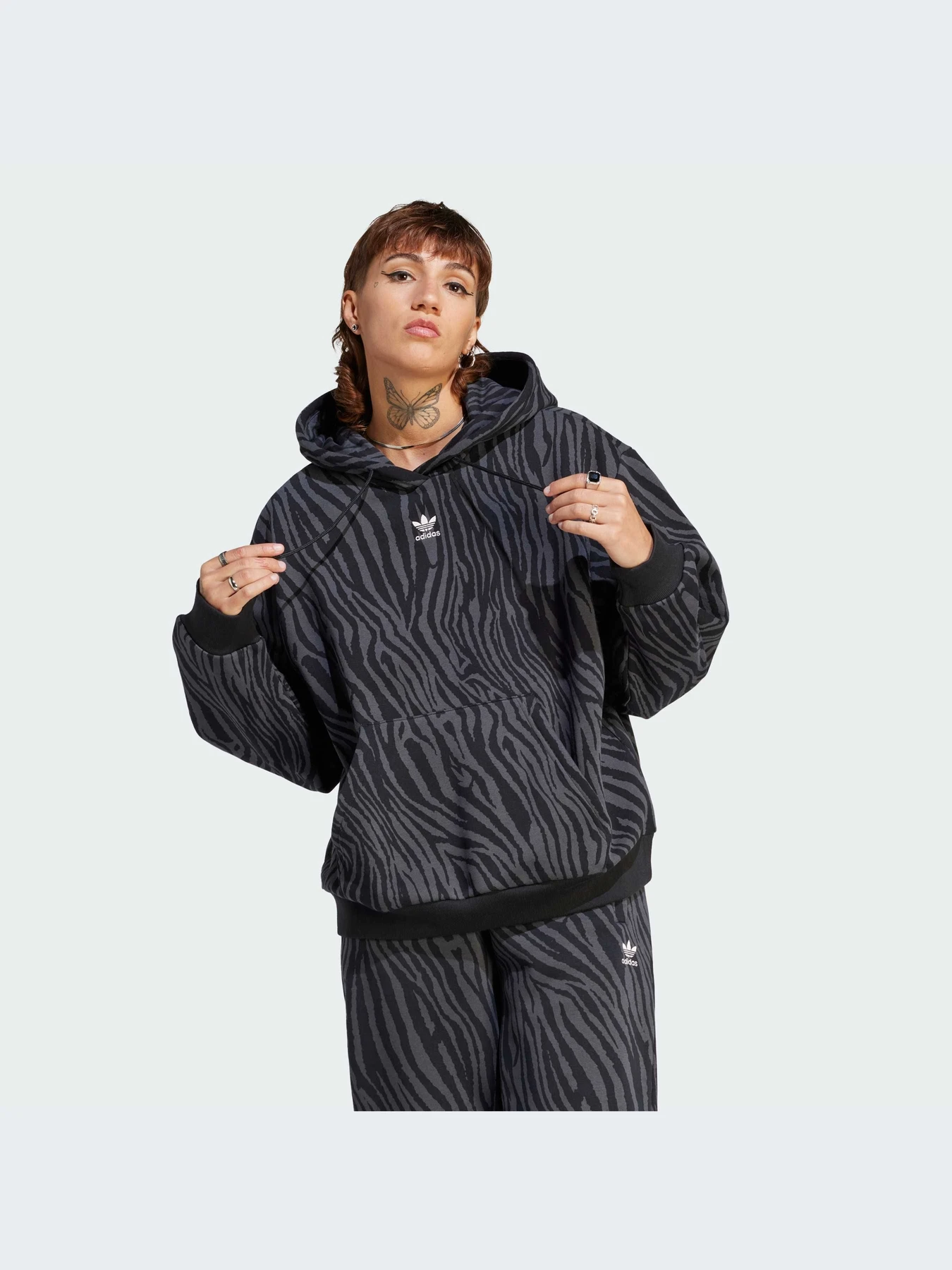 Худі та світшоти Adidas Graphics модель IJ5604 Худі та світшоти Adidas Graphics модель IJ5604 Фото