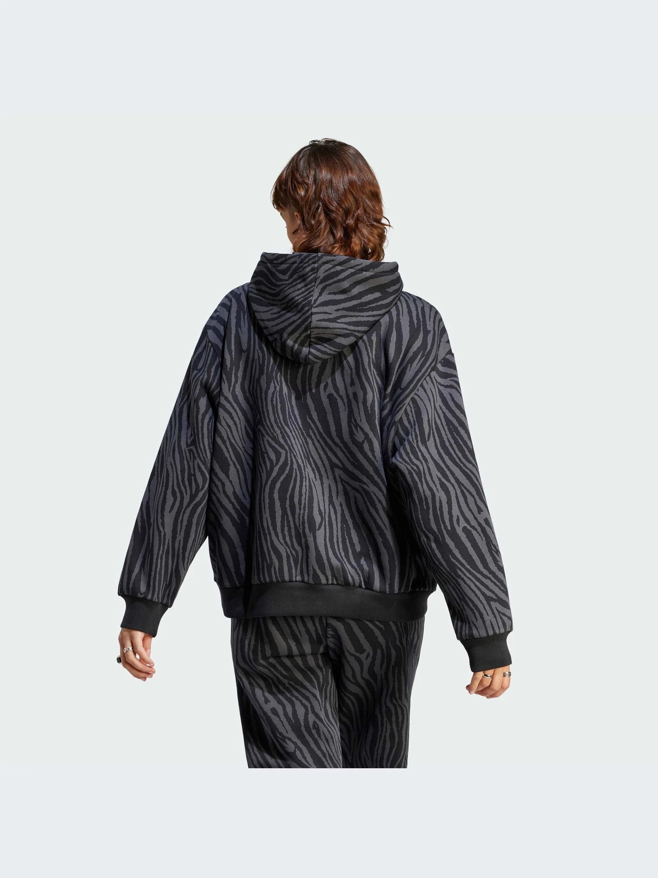 Худі та світшоти Adidas Graphics модель IJ5604 Худі та світшоти Adidas Graphics модель IJ5604 Фото