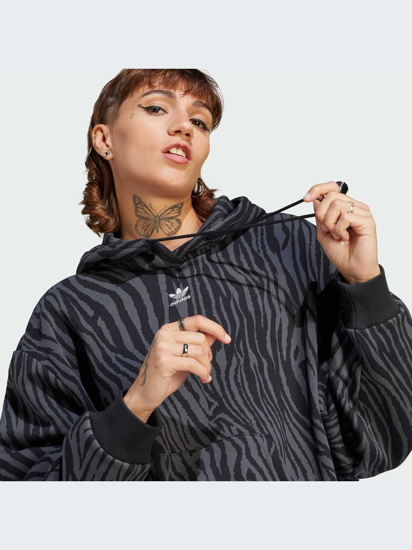 Худі та світшоти Adidas Graphics модель IJ5604 Худі та світшоти Adidas Graphics модель IJ5604 Фото
