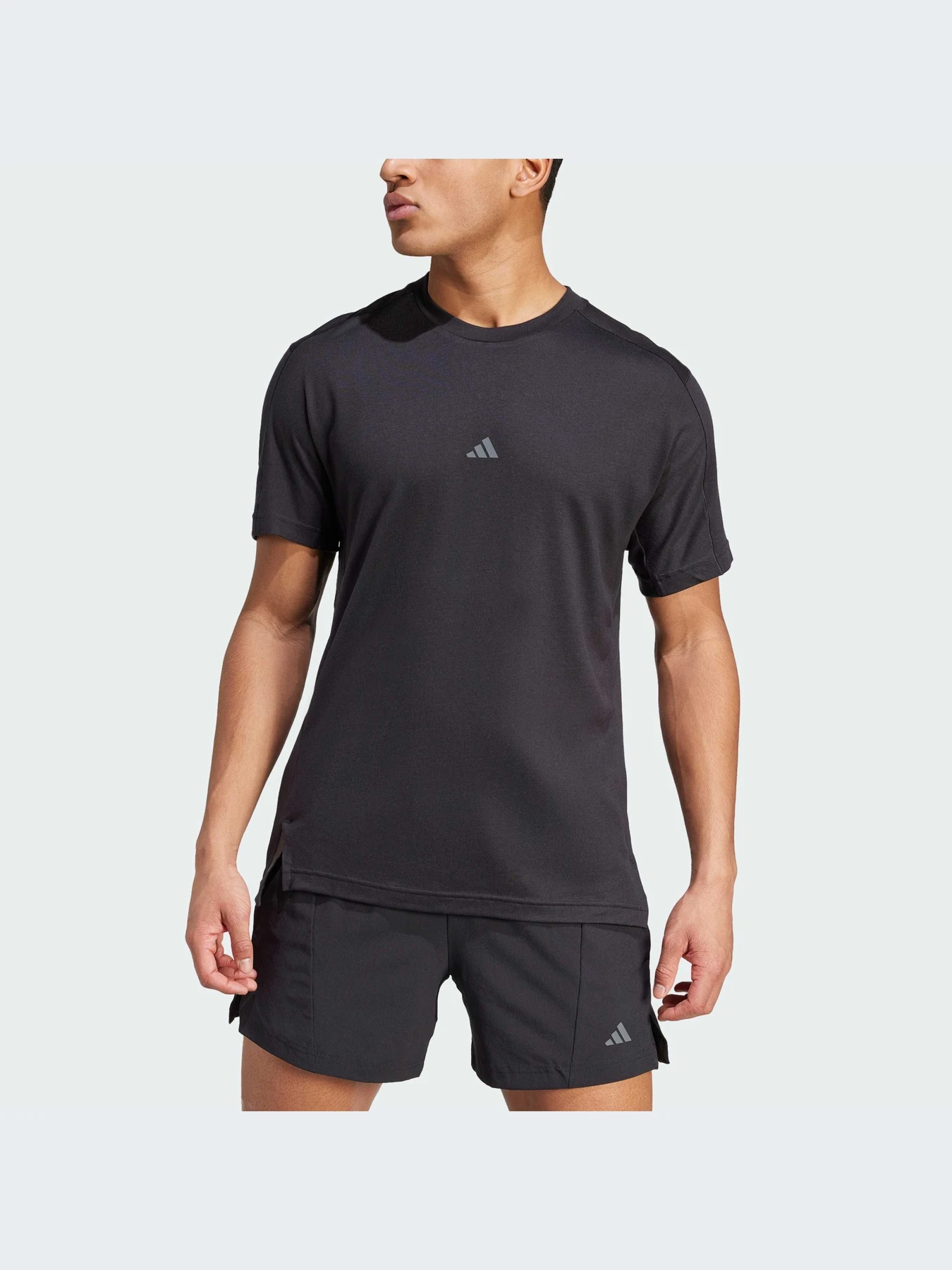 Футболки и поло Adidas модель IR9481 Футболки и поло Adidas модель IR9481 Фото
