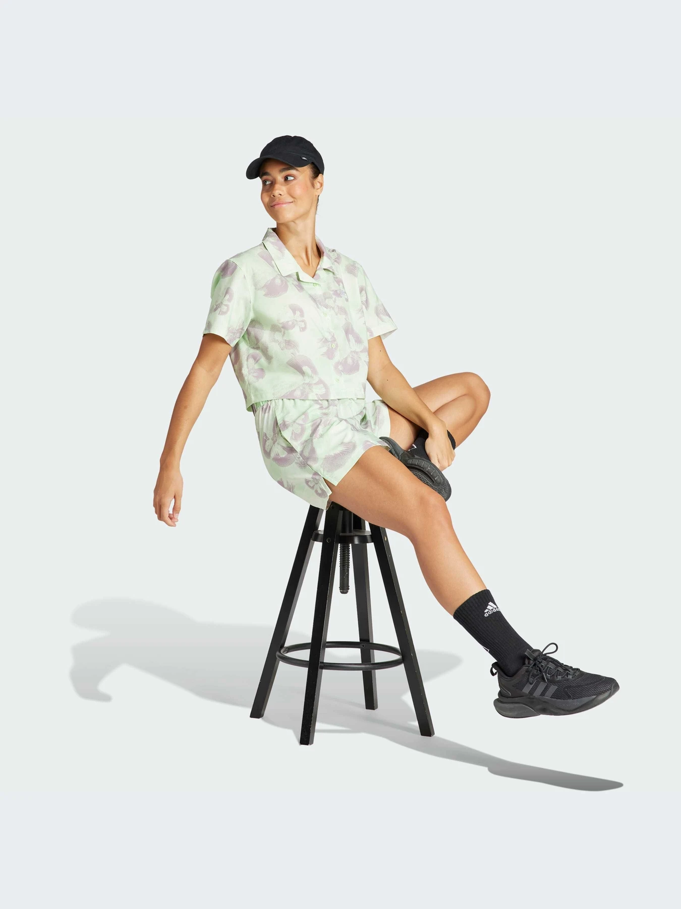 Шорти Adidas модель IS4250 Фото