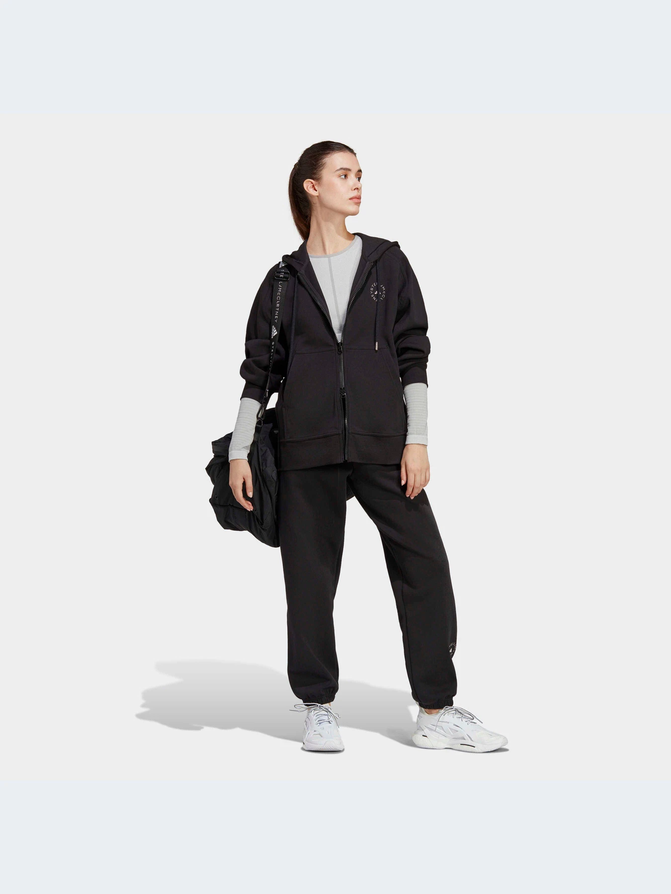 Худи и свитшоты Adidas by Stella McCartney модель HR2200 Худи и свитшоты Adidas by Stella McCartney модель HR2200 Фото