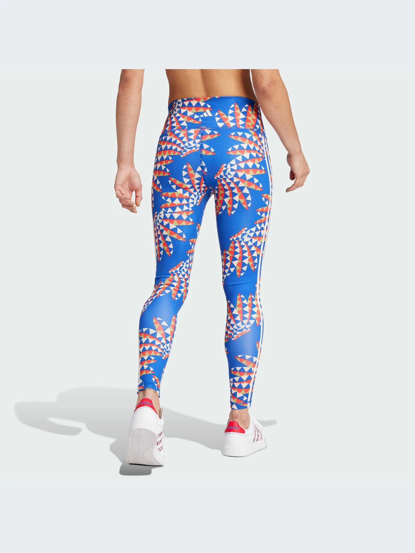 Брюки Adidas модель IQ4508 Брюки Adidas модель IQ4508 Фото