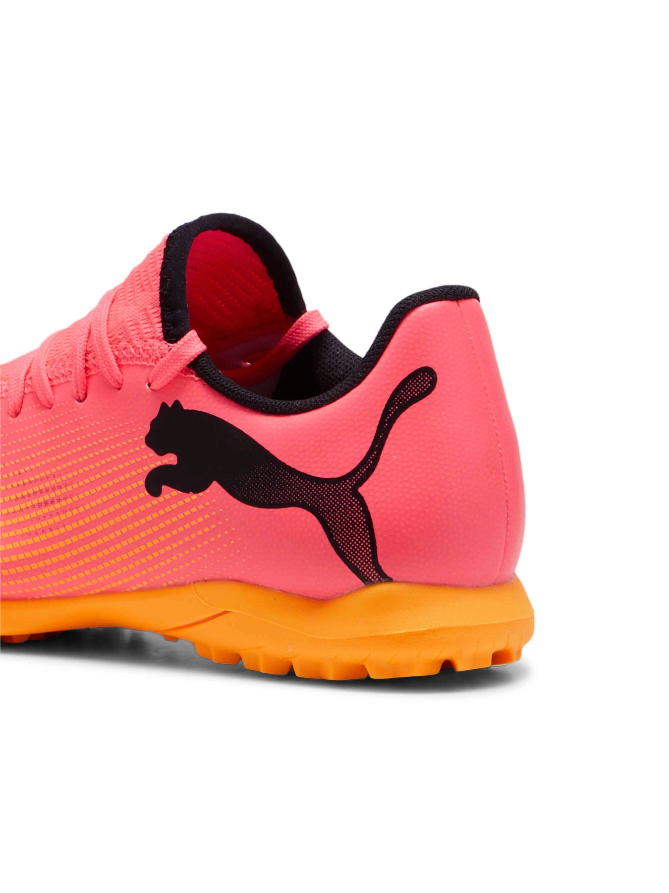 Кросівки PUMA Future 7 Play Tt Jr модель 107737 Кросівки PUMA Future 7 Play Tt Jr модель 107737 Фото