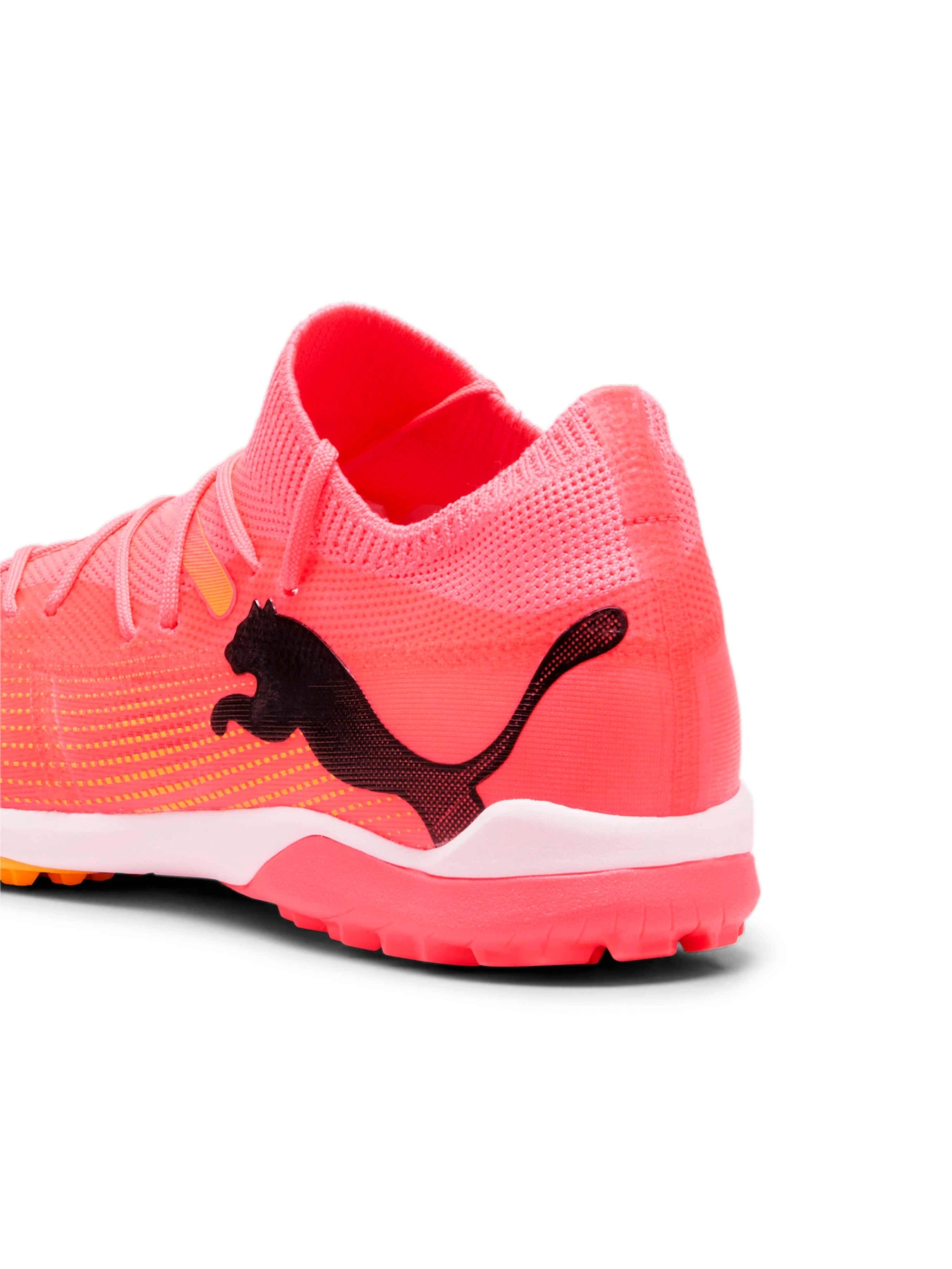 Кросівки PUMA Future 7 Match Tt модель 107720 Кросівки PUMA Future 7 Match Tt модель 107720 Фото