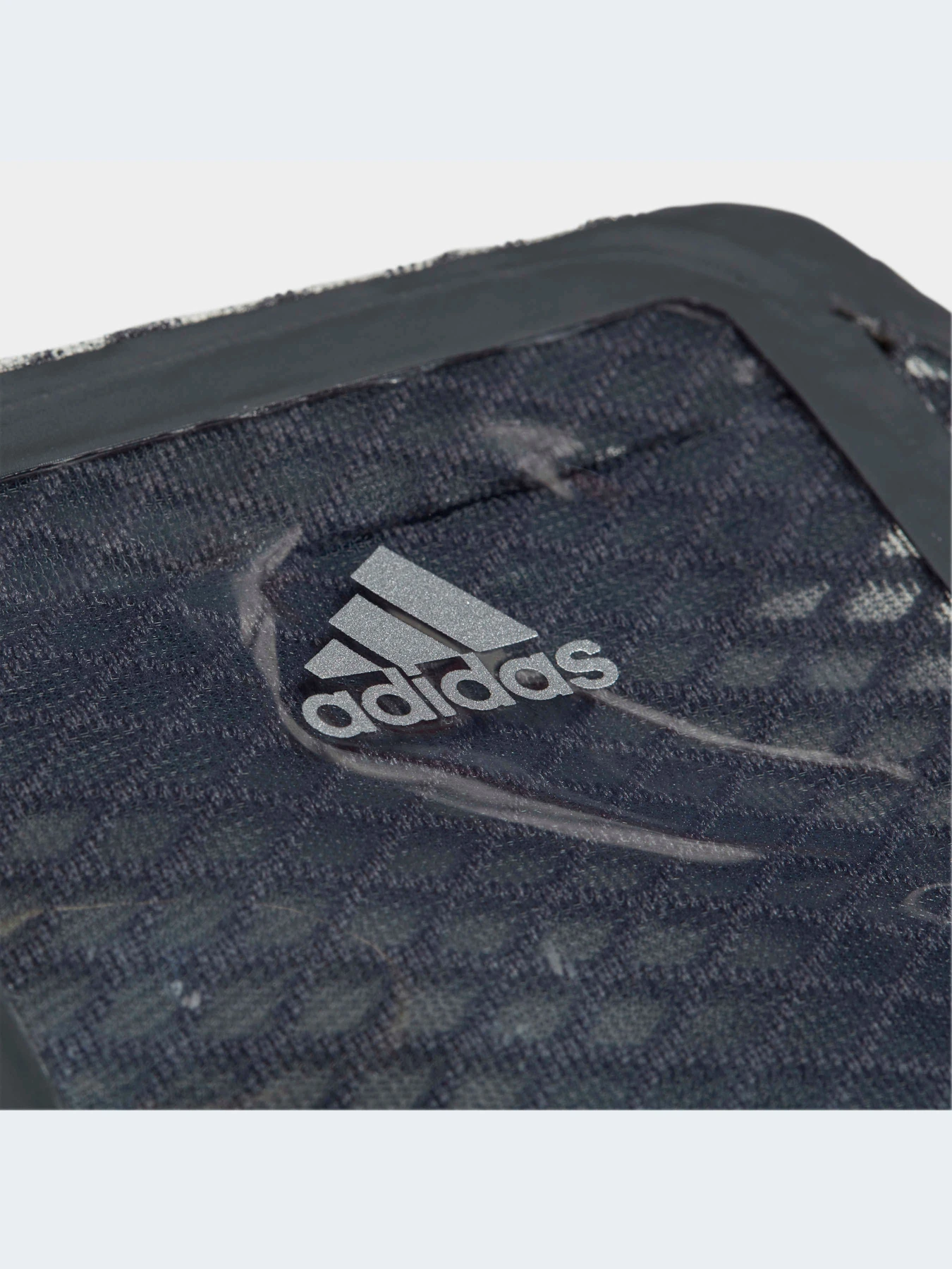 Аксессуары для смартфонов Adidas модель DT7087 Аксессуары для смартфонов Adidas модель DT7087 Фото