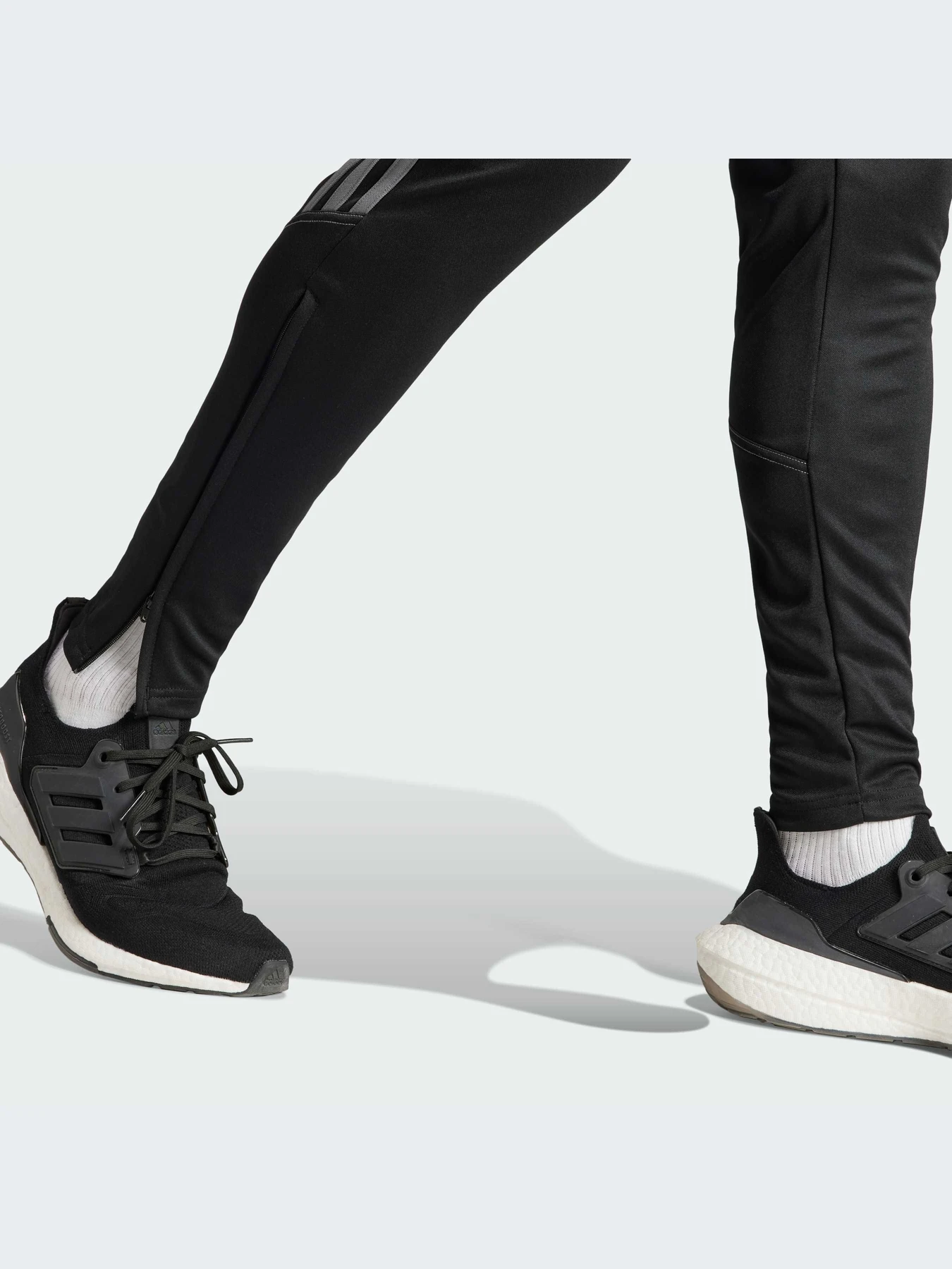 Штани Adidas Tiro модель IN8186 Фото
