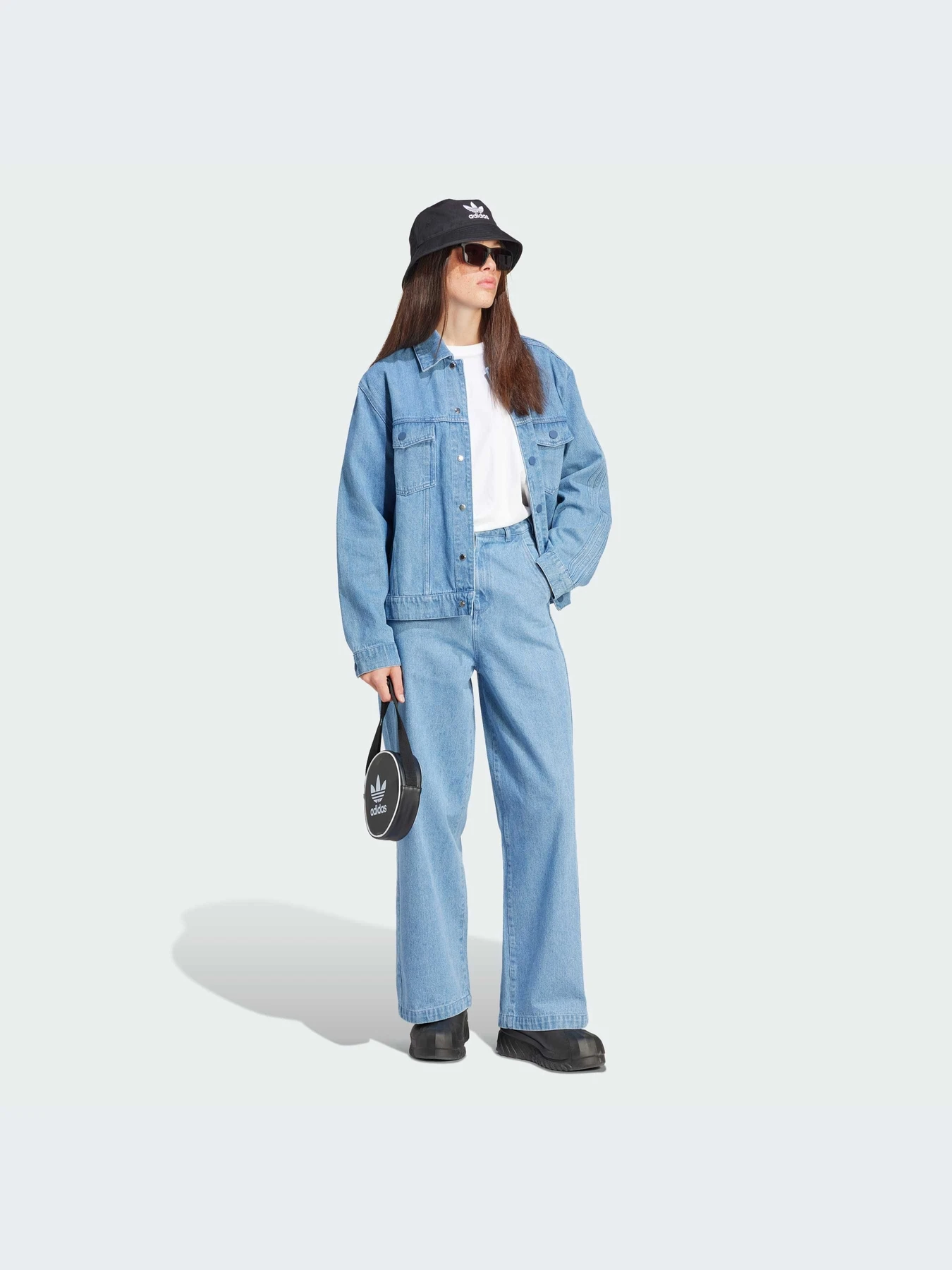 Джинси Adidas x KSENIASCHNAIDER модель IS1699 Джинси Adidas x KSENIASCHNAIDER модель IS1699 Фото
