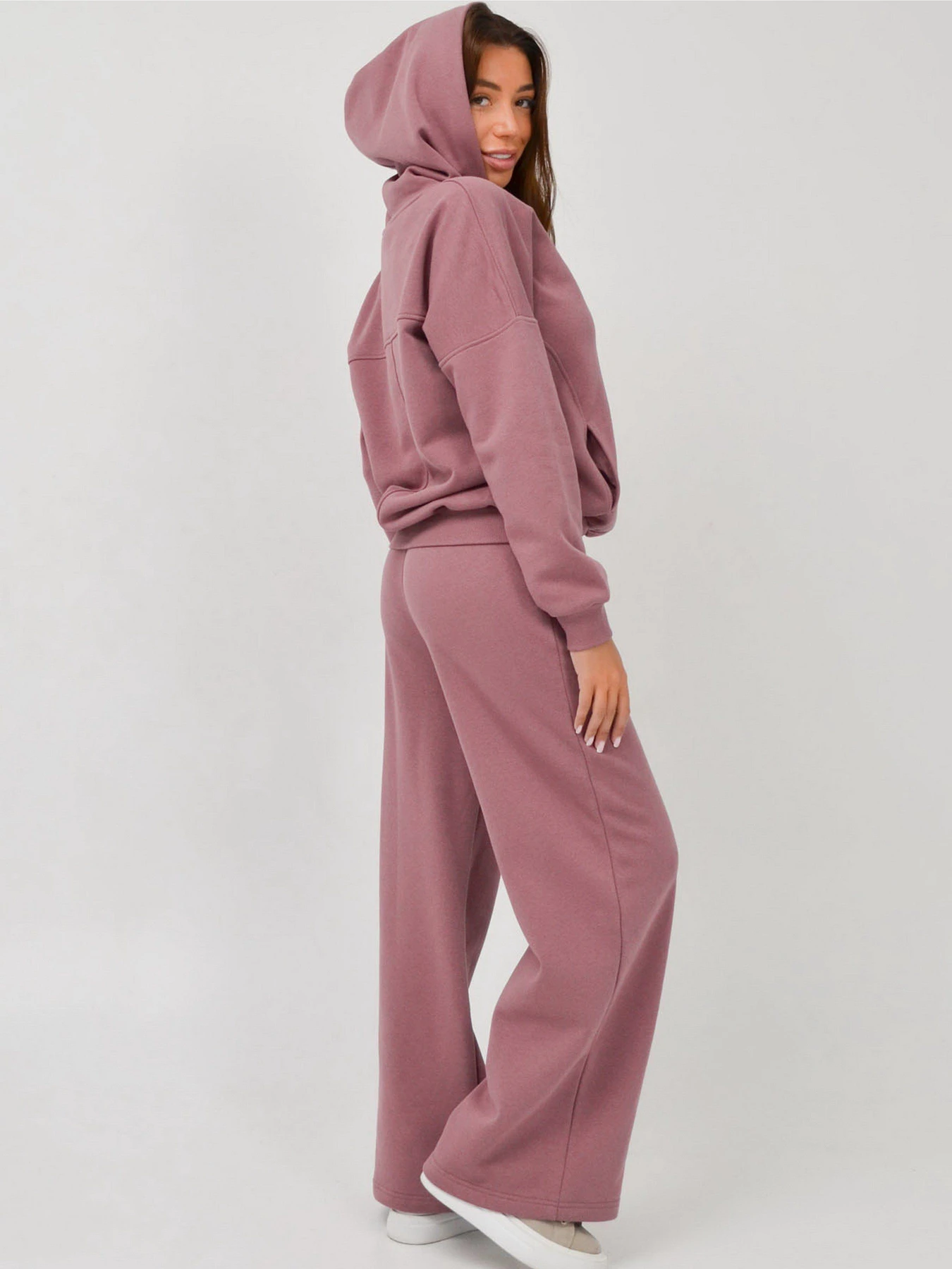 Костюмы Leinle модель 1250833512 Костюмы Leinle модель 1250833512 Фото