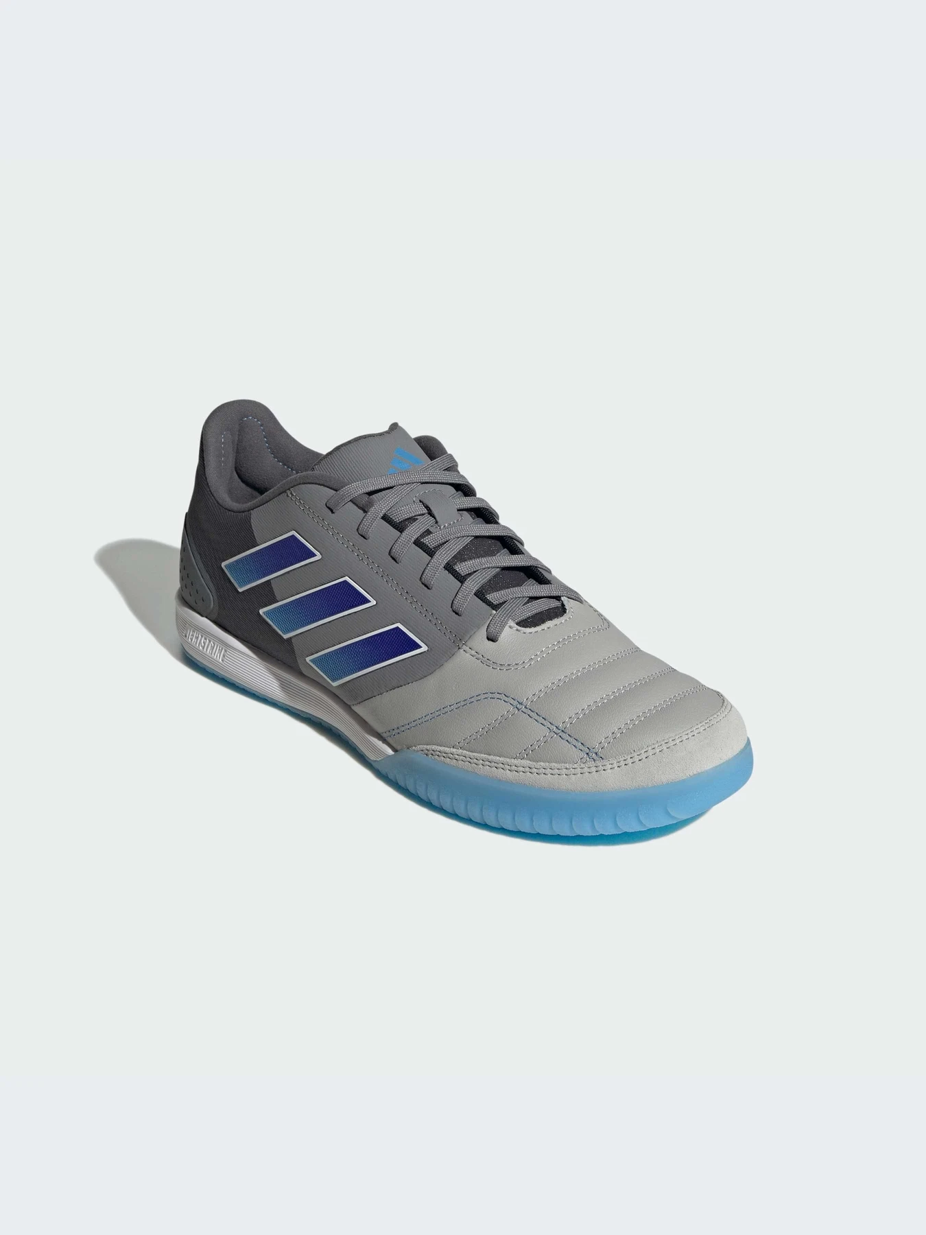Кроссовки Adidas модель IE7551 Кроссовки Adidas модель IE7551 Фото