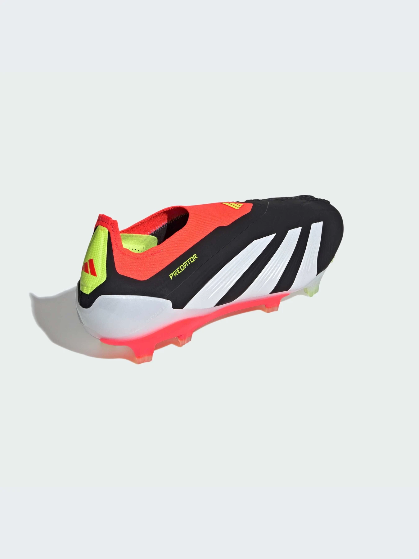 Кроссовки Adidas Predator модель IE1805 Фото