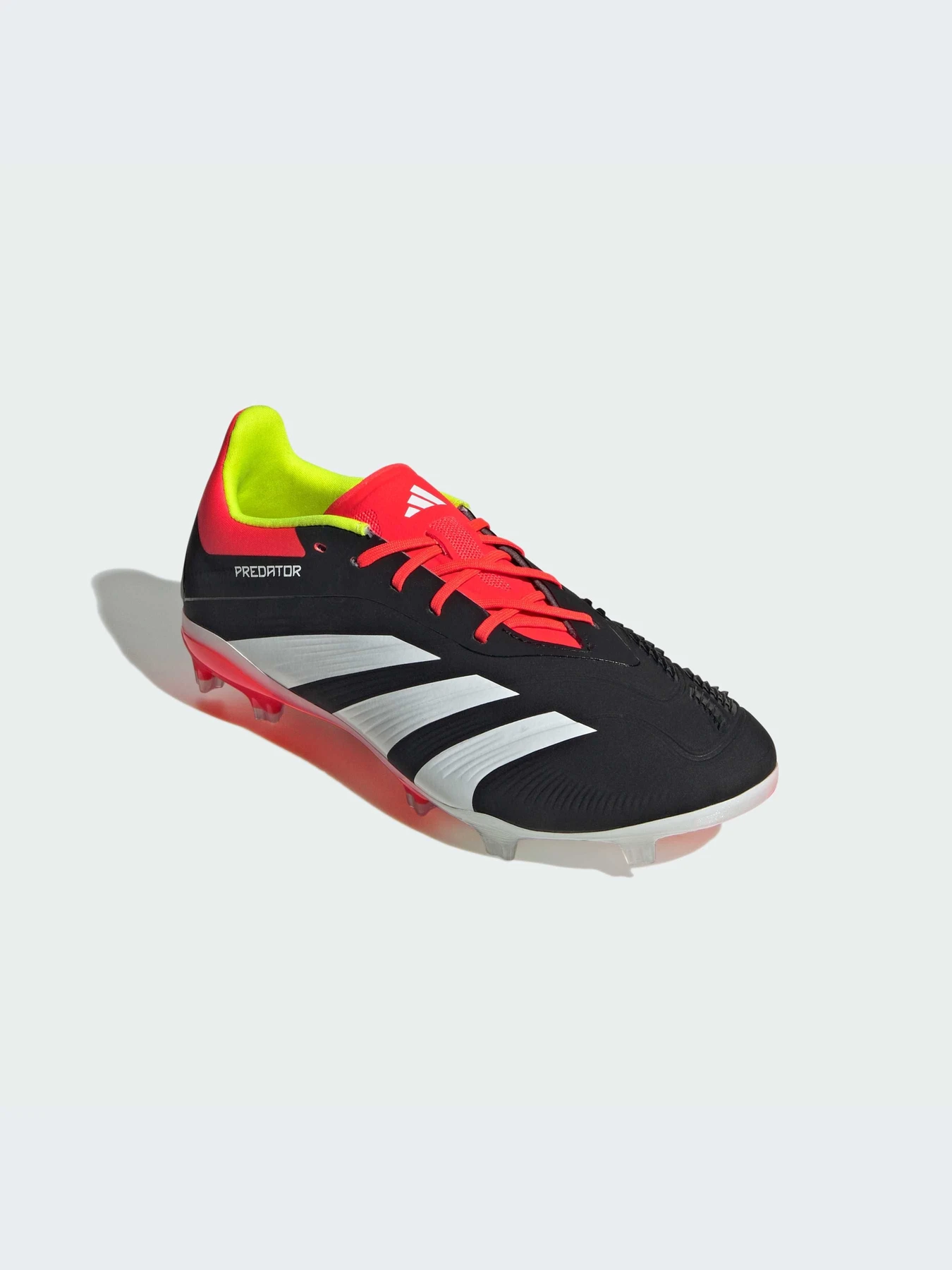 Кросівки Adidas Predator модель IG7746 Кросівки Adidas Predator модель IG7746 Фото