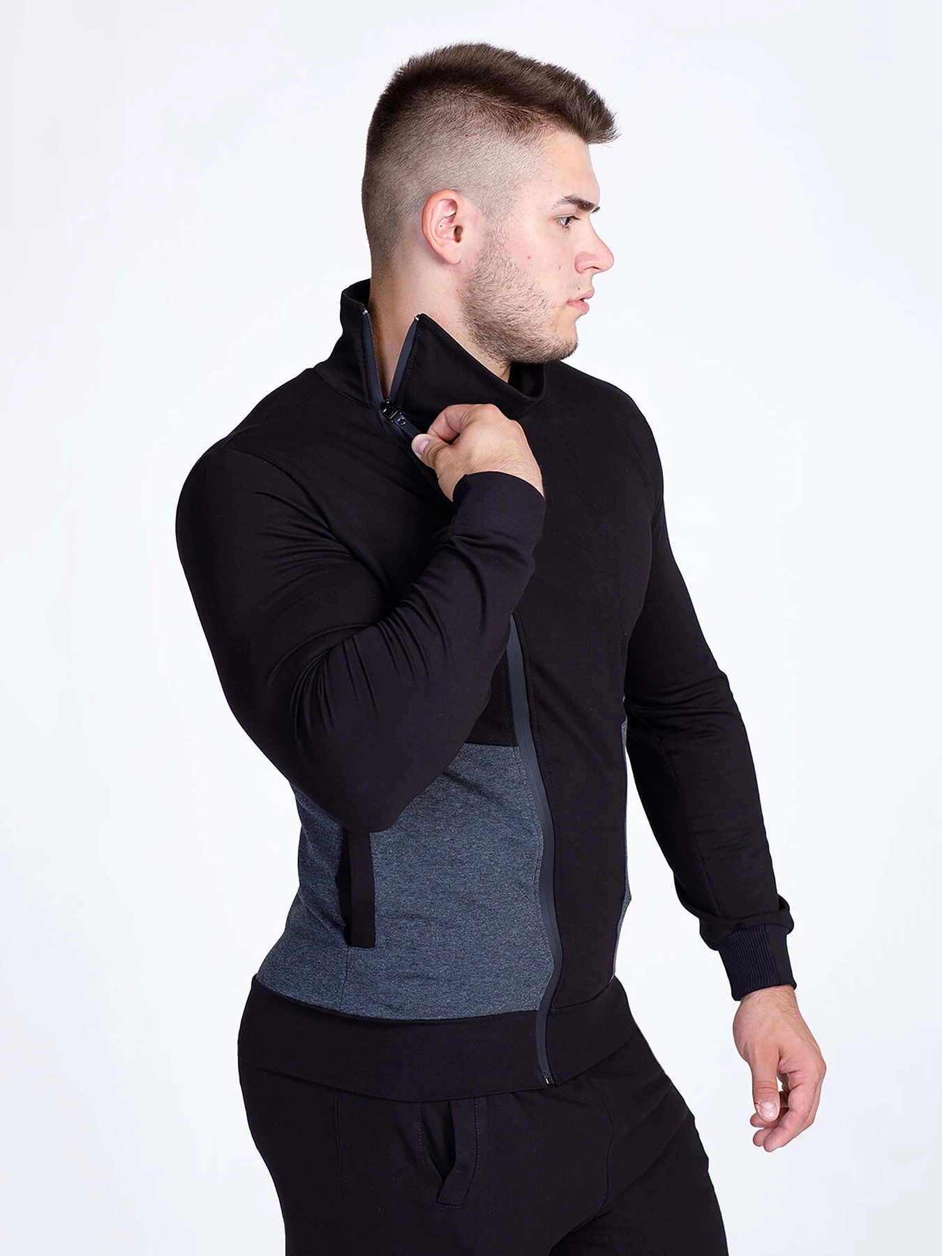 Худи и свитшоты Berserk Sport модель CasualActivityBlackHDM Худи и свитшоты Berserk Sport модель CasualActivityBlackHDM Фото