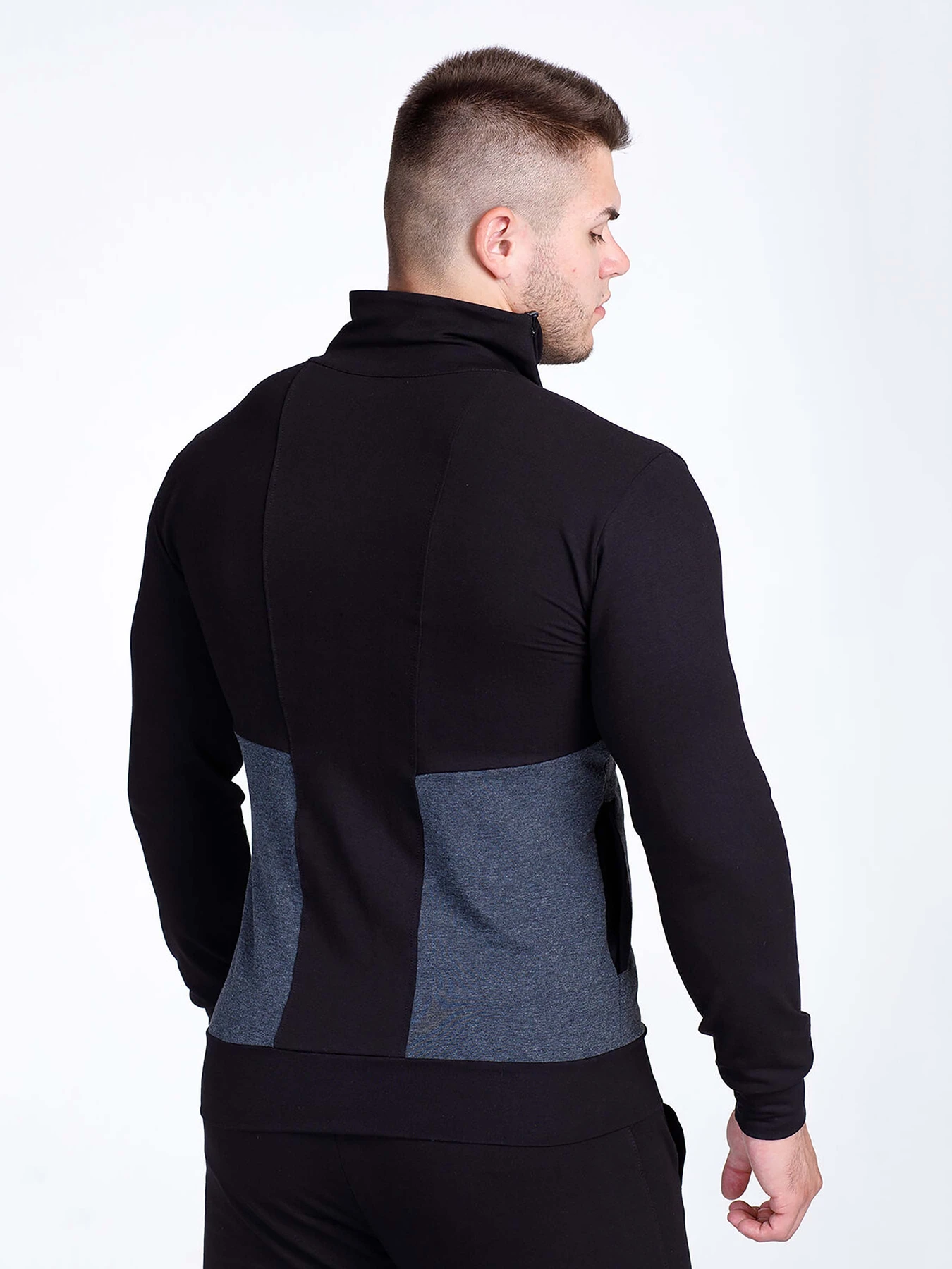 Худи и свитшоты Berserk Sport модель CasualActivityBlackHDM Худи и свитшоты Berserk Sport модель CasualActivityBlackHDM Фото