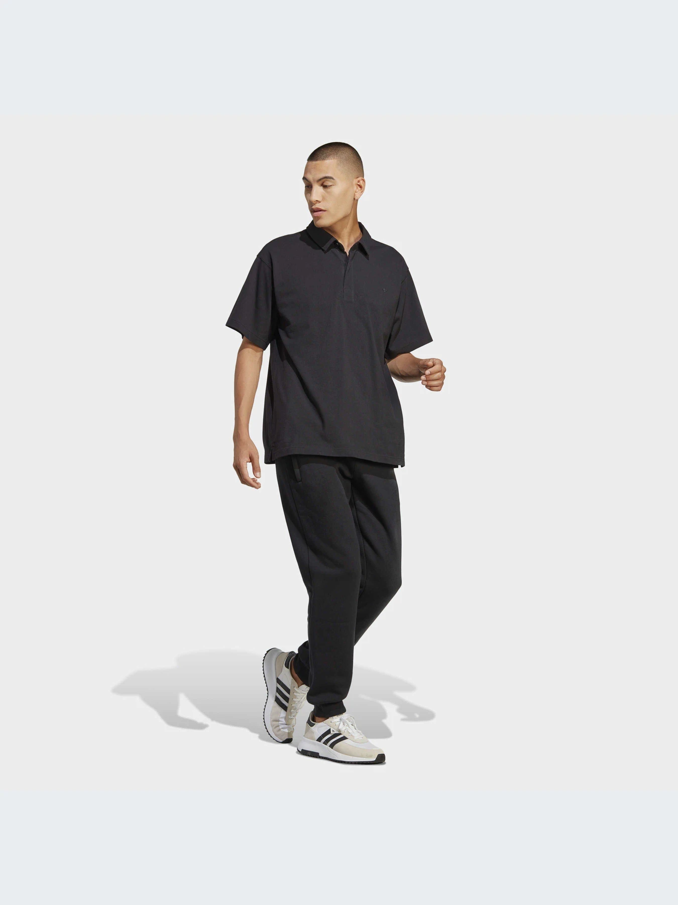 Футболки и поло Adidas модель HR8677 Футболки и поло Adidas модель HR8677 Фото