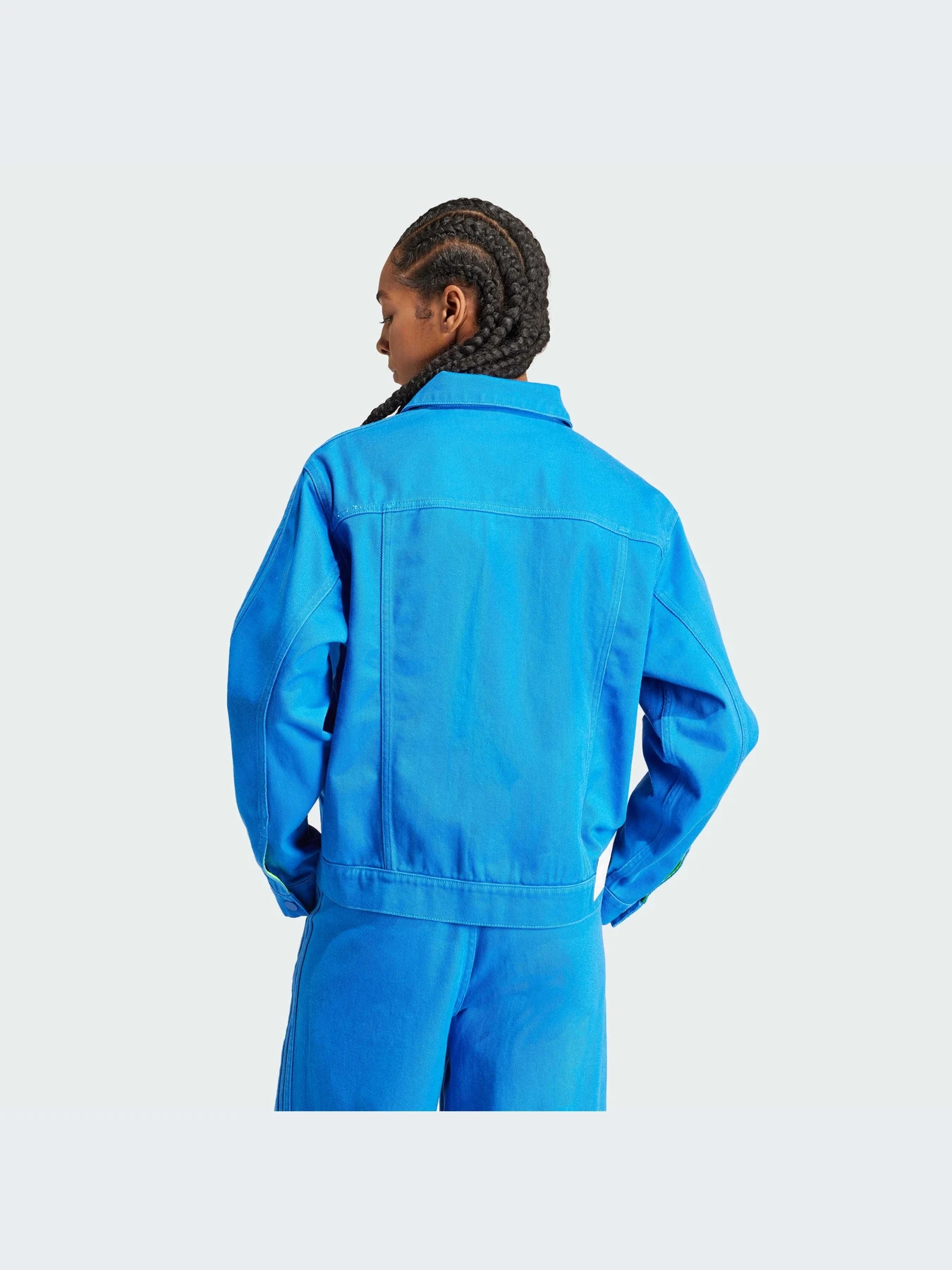 Куртки и дубленки Adidas x KSENIASCHNAIDER 3-Stripes модель IU2460 Куртки и дубленки Adidas x KSENIASCHNAIDER 3-Stripes модель IU2460 Фото