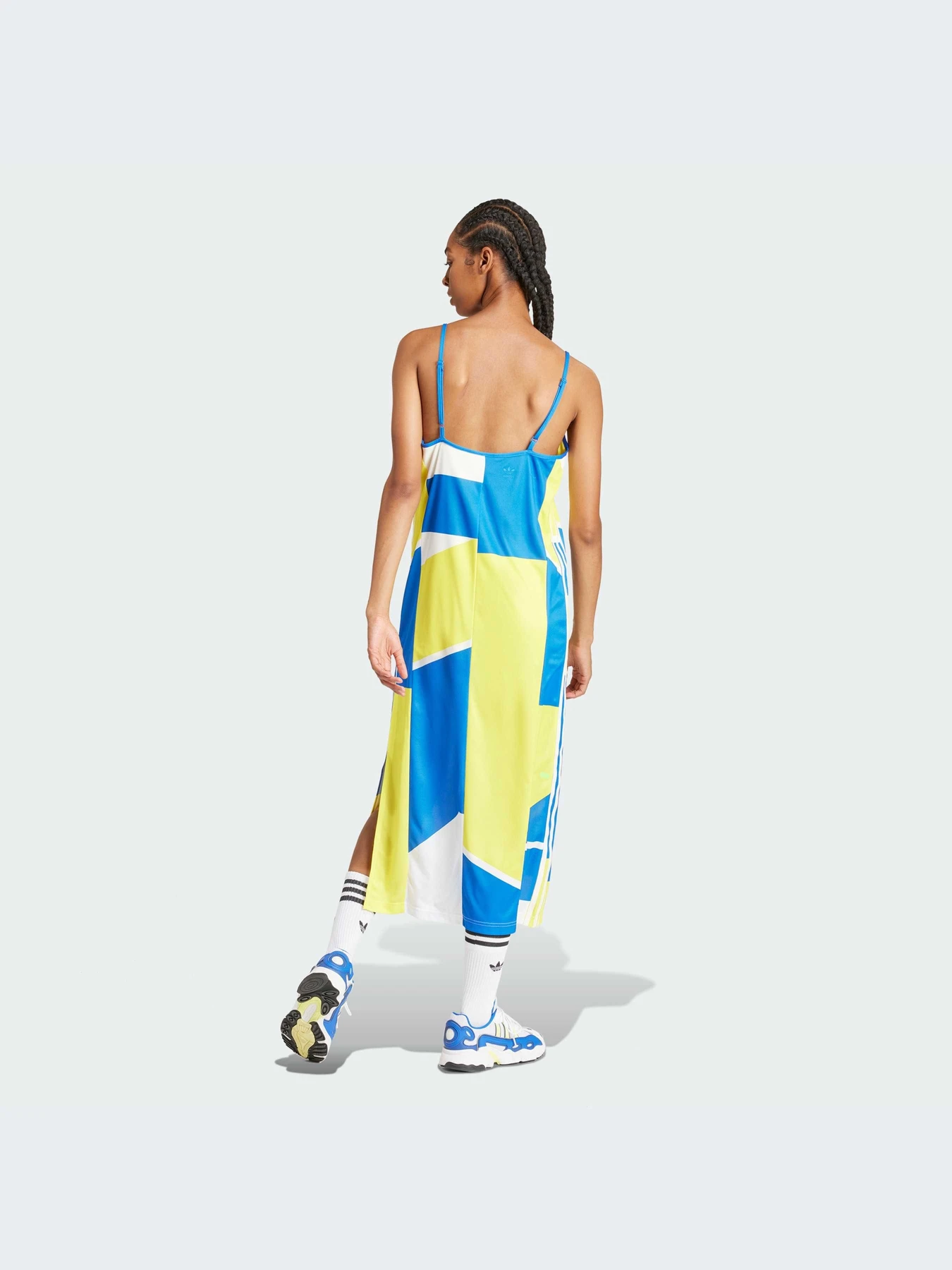Платья Adidas x KSENIASCHNAIDER модель IS1804 Фото