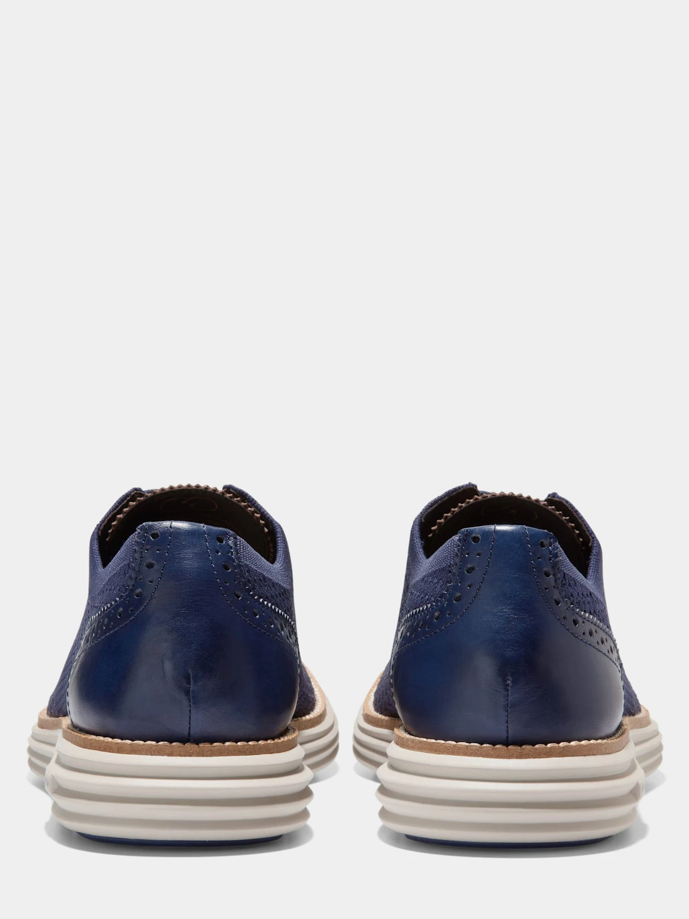 Туфли и лоферы Cole Haan модель C38967 Фото