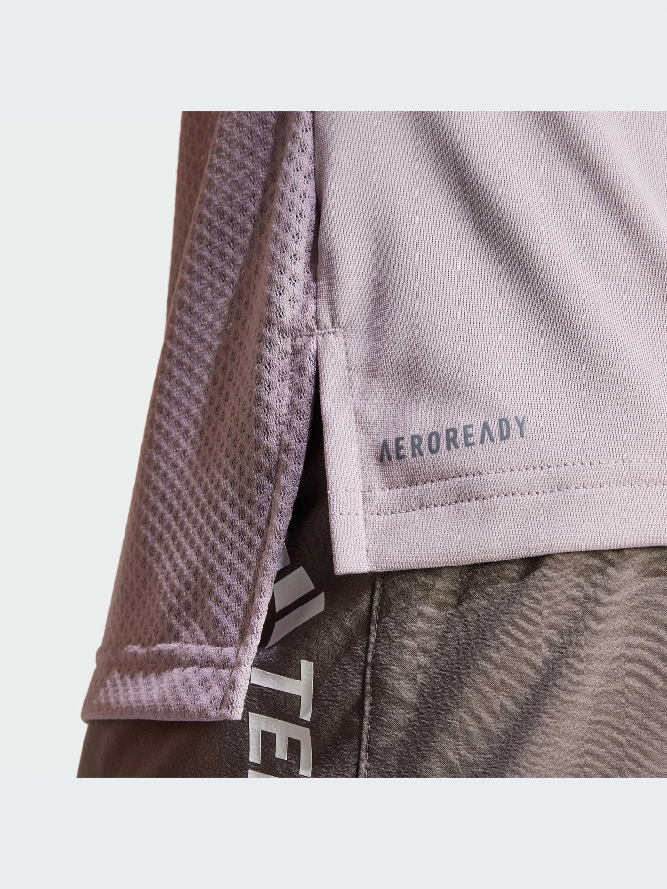Футболки и поло Adidas Terrex модель IP4821 Футболки и поло Adidas Terrex модель IP4821 Фото