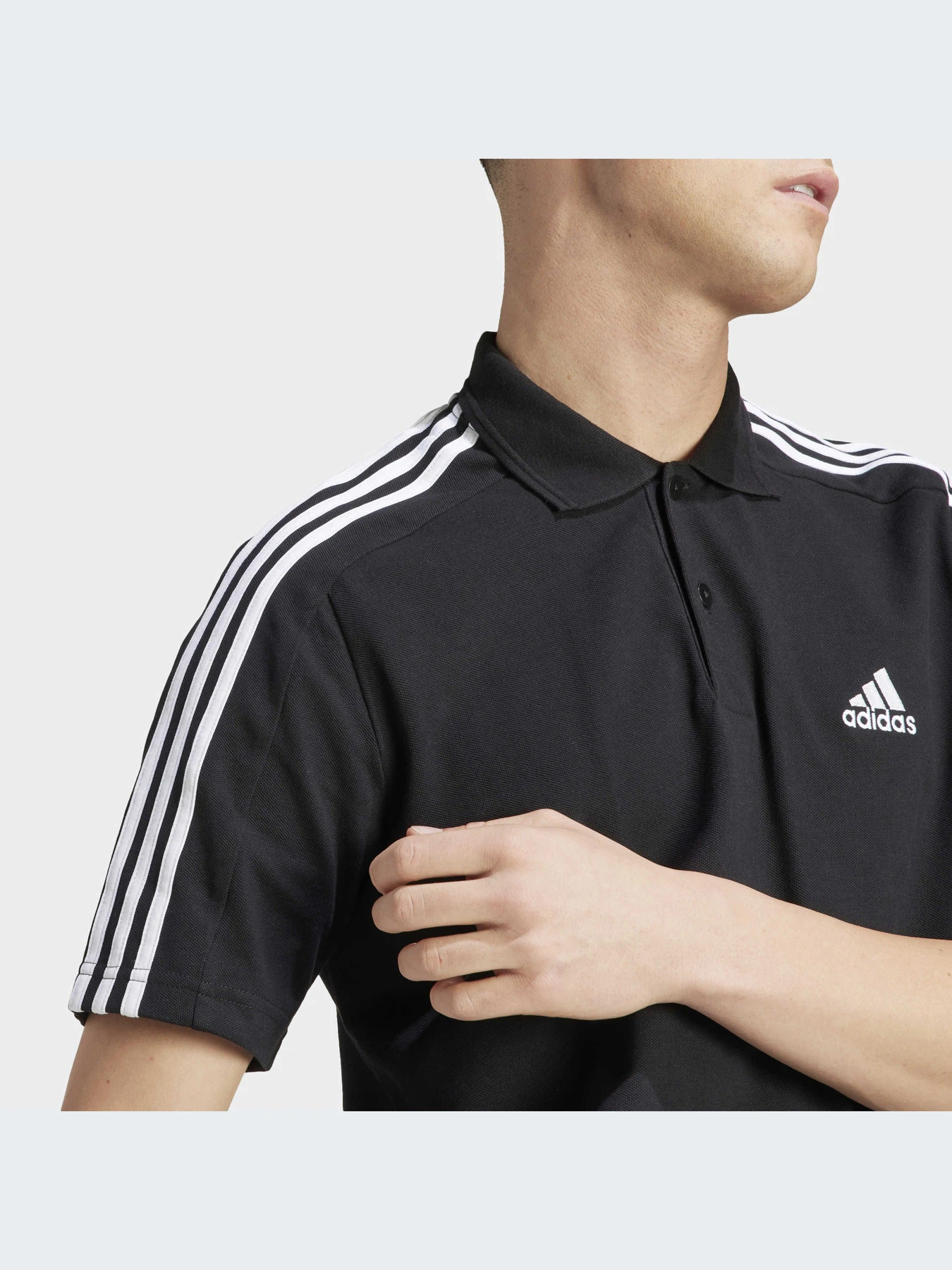 Футболки і поло Adidas модель IC9310 Футболки і поло Adidas модель IC9310 Фото