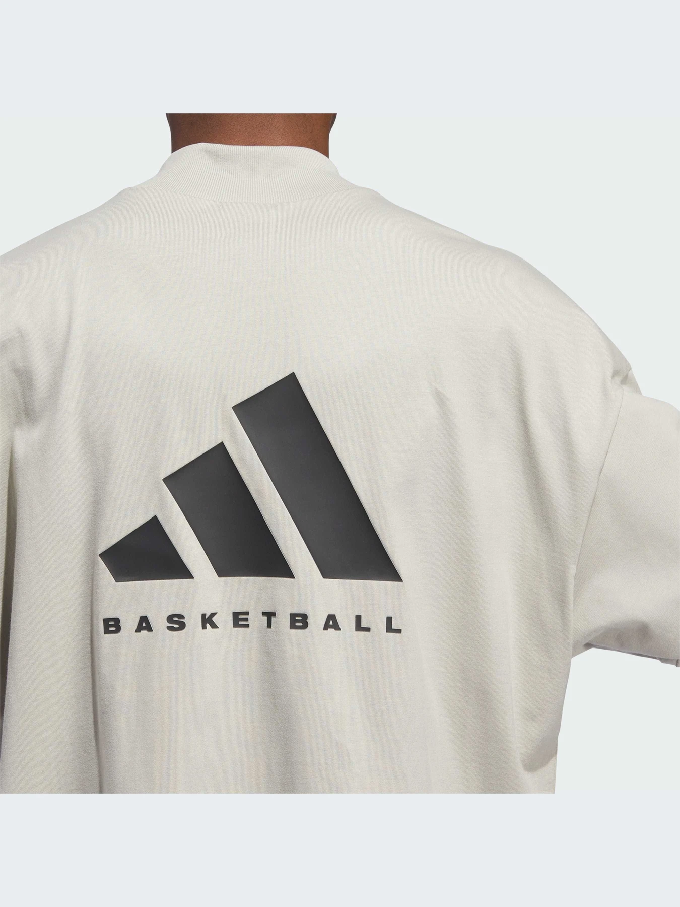 Худи и свитшоты Adidas модель IN9563 Худи и свитшоты Adidas модель IN9563 Фото