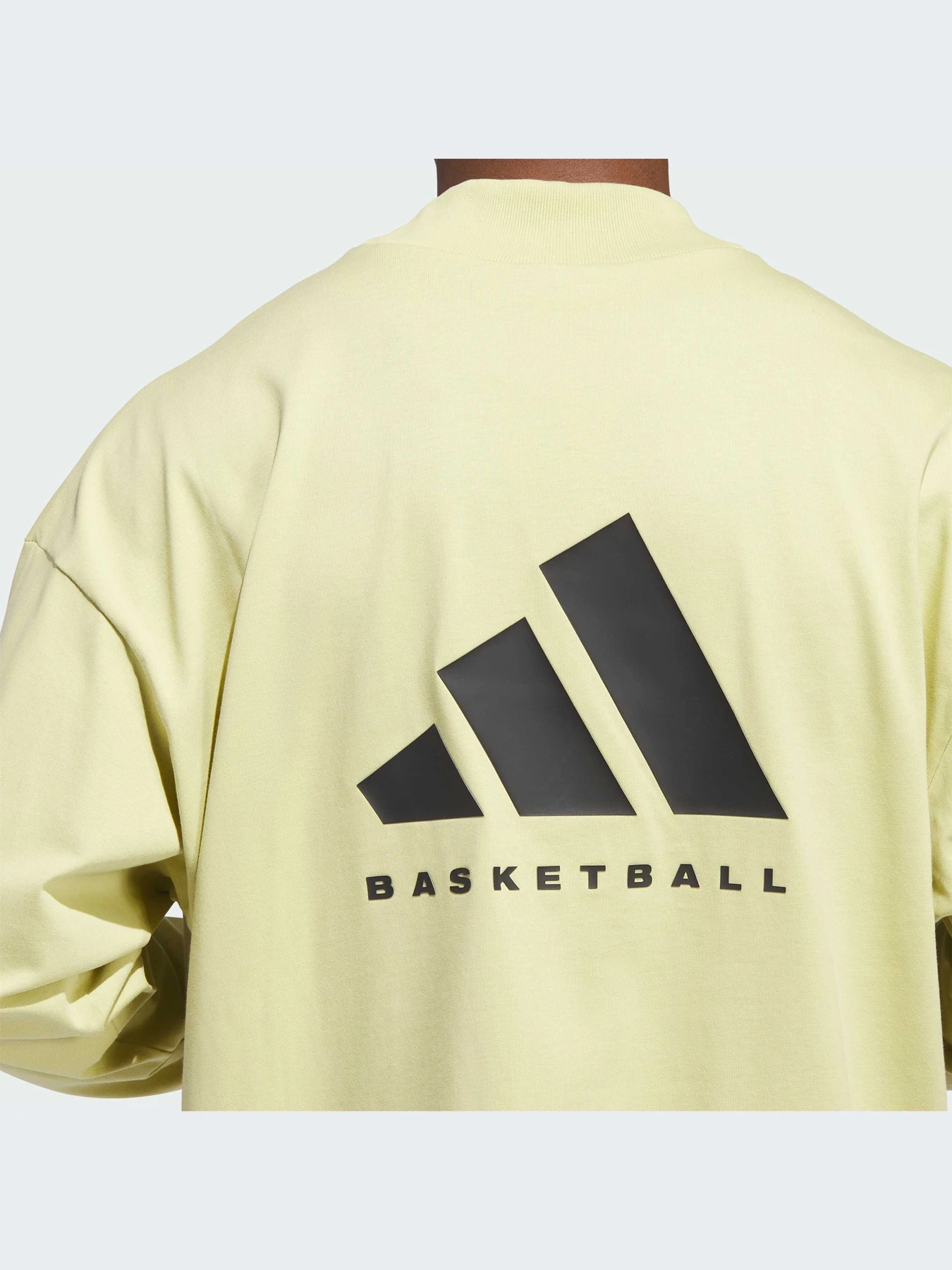 Худи и свитшоты Adidas модель IN9562 Худи и свитшоты Adidas модель IN9562 Фото