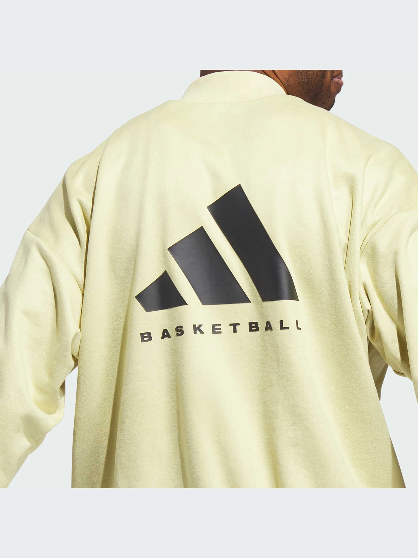 Худи и свитшоты Adidas модель IN7697 Худи и свитшоты Adidas модель IN7697 Фото