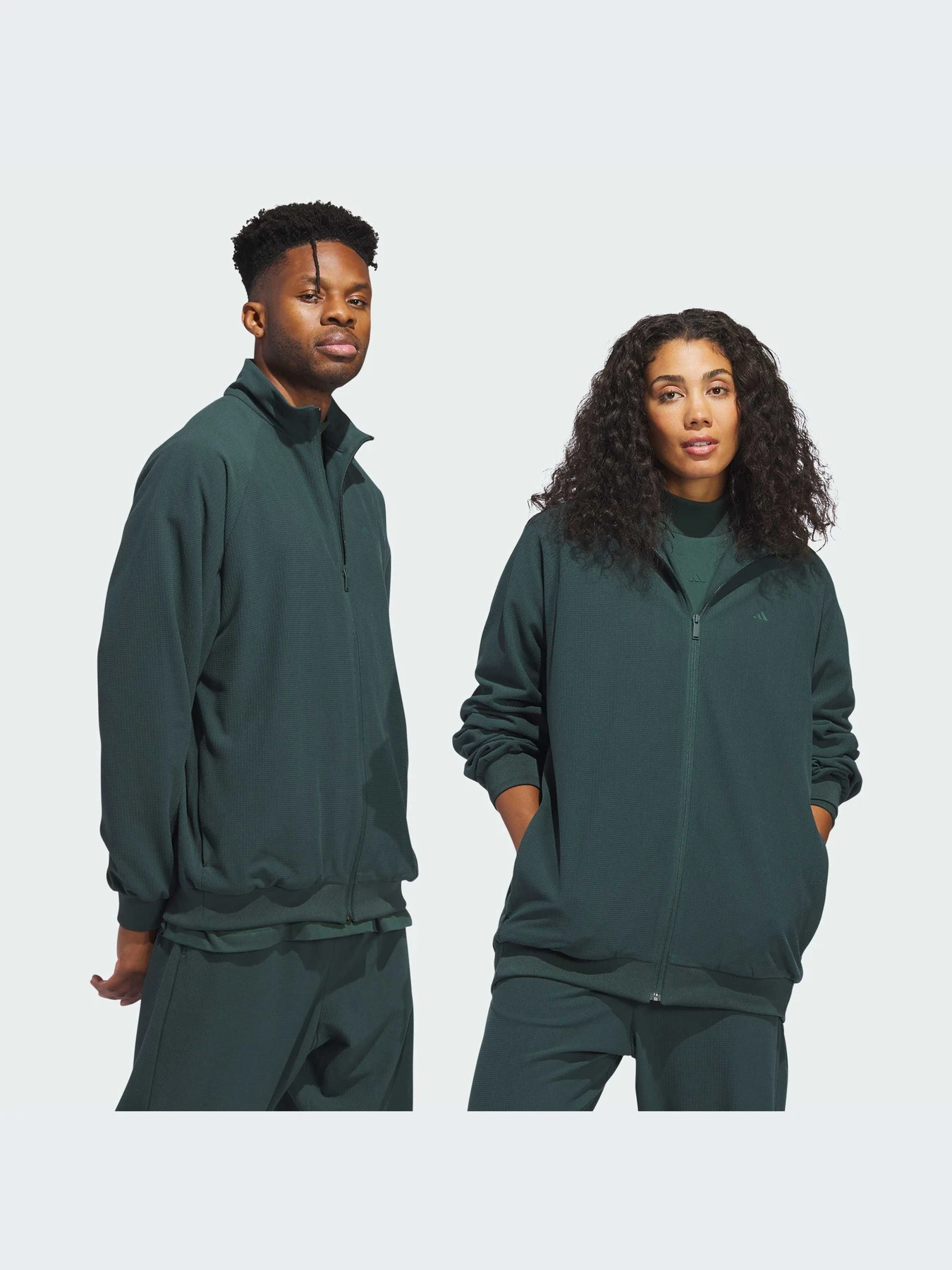 Худи и свитшоты Adidas модель IT2470 Худи и свитшоты Adidas модель IT2470 Фото
