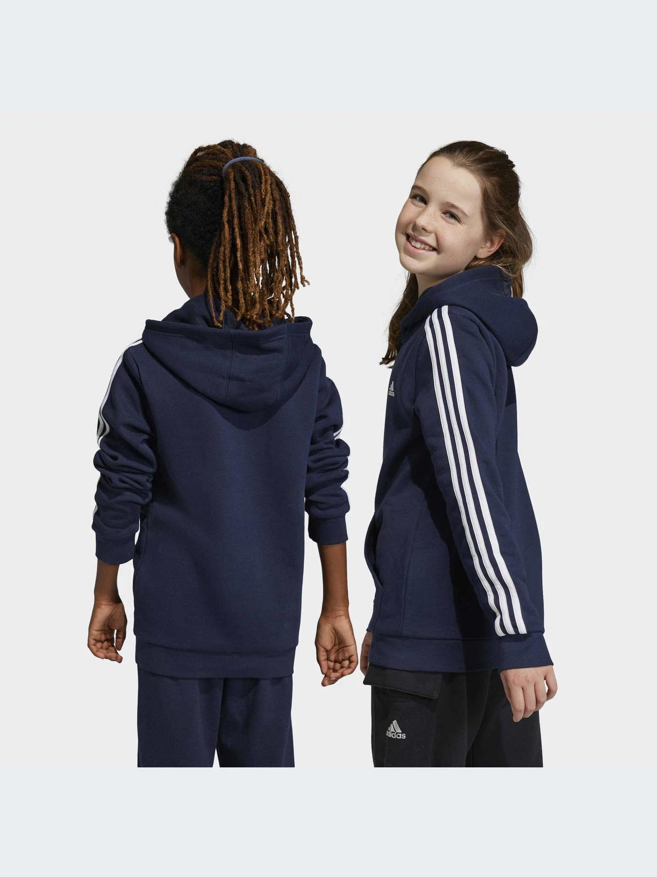 Худи и свитшоты Adidas модель IC0600 Худи и свитшоты Adidas модель IC0600 Фото