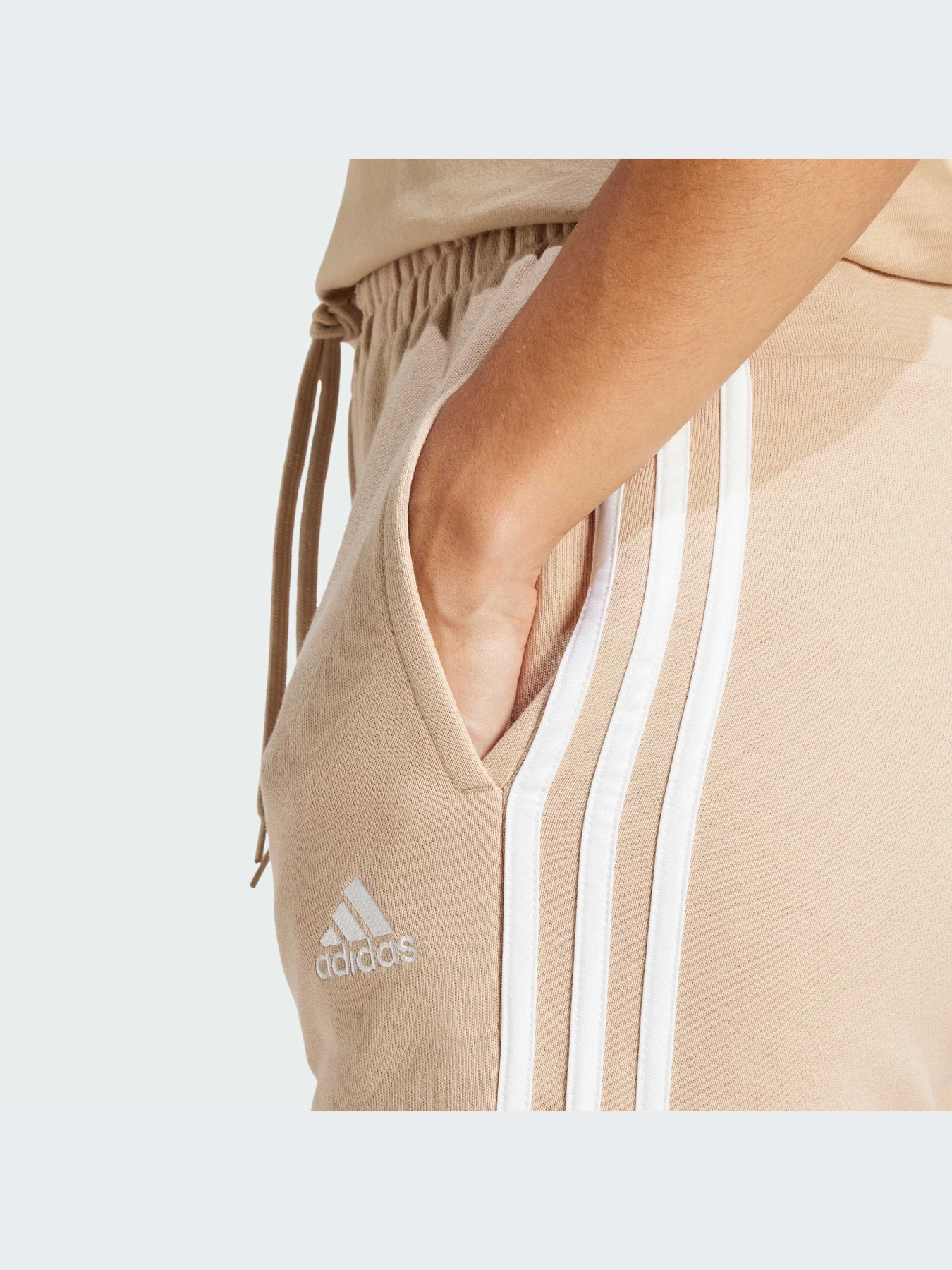 Брюки Adidas модель IR5378 Брюки Adidas модель IR5378 Фото