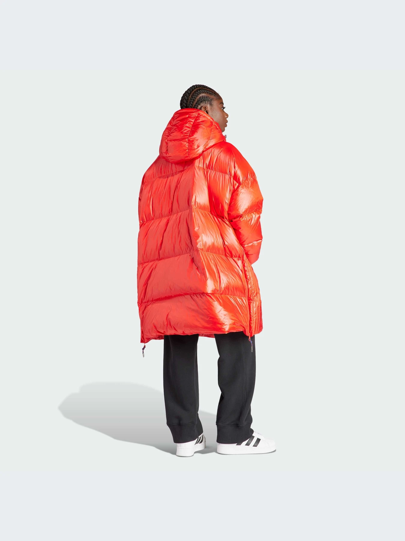 Куртки и дубленки Adidas модель IR7118 Куртки и дубленки Adidas модель IR7118 Фото