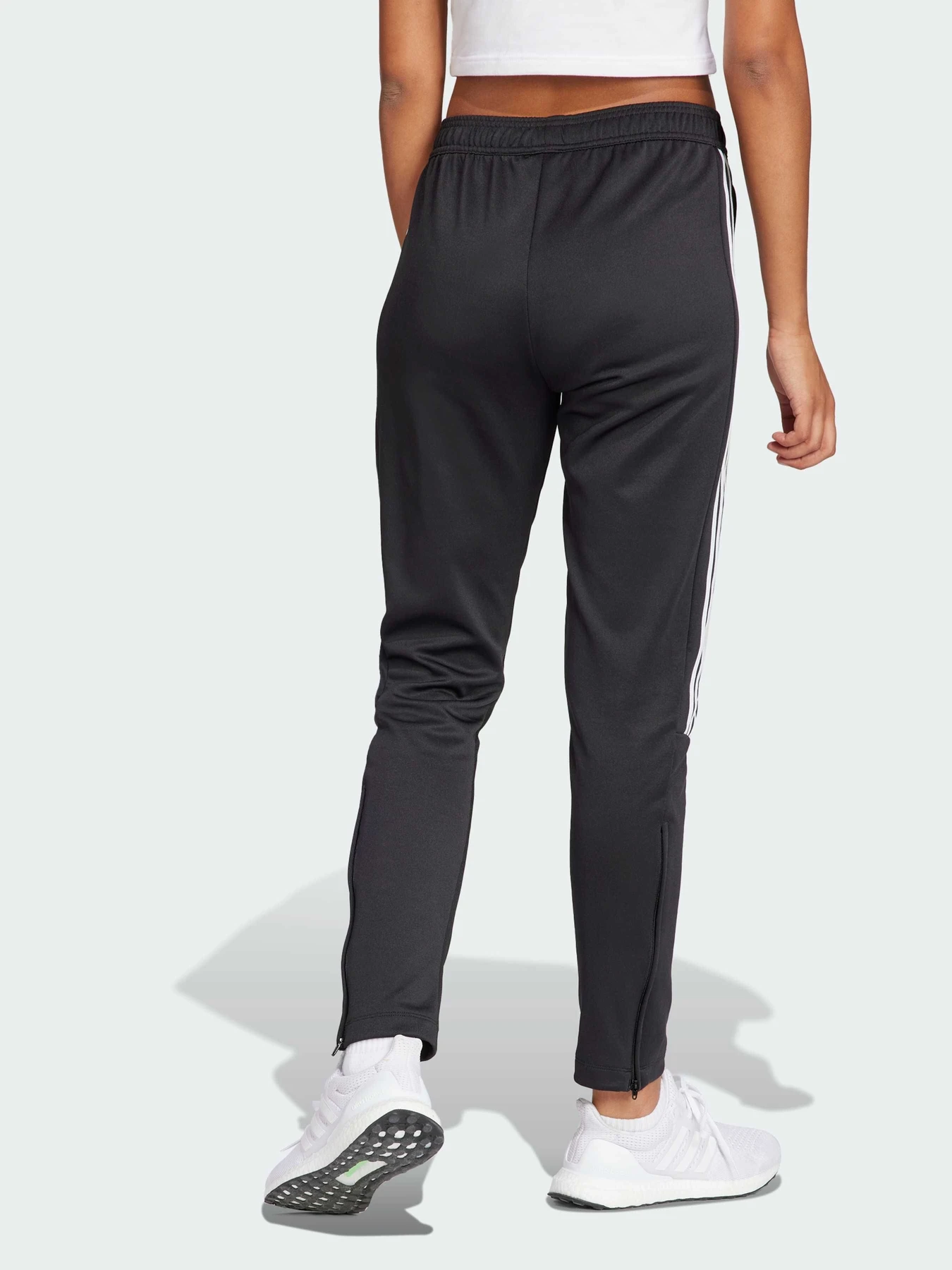 Брюки Adidas Tiro модель IS4554 Фото