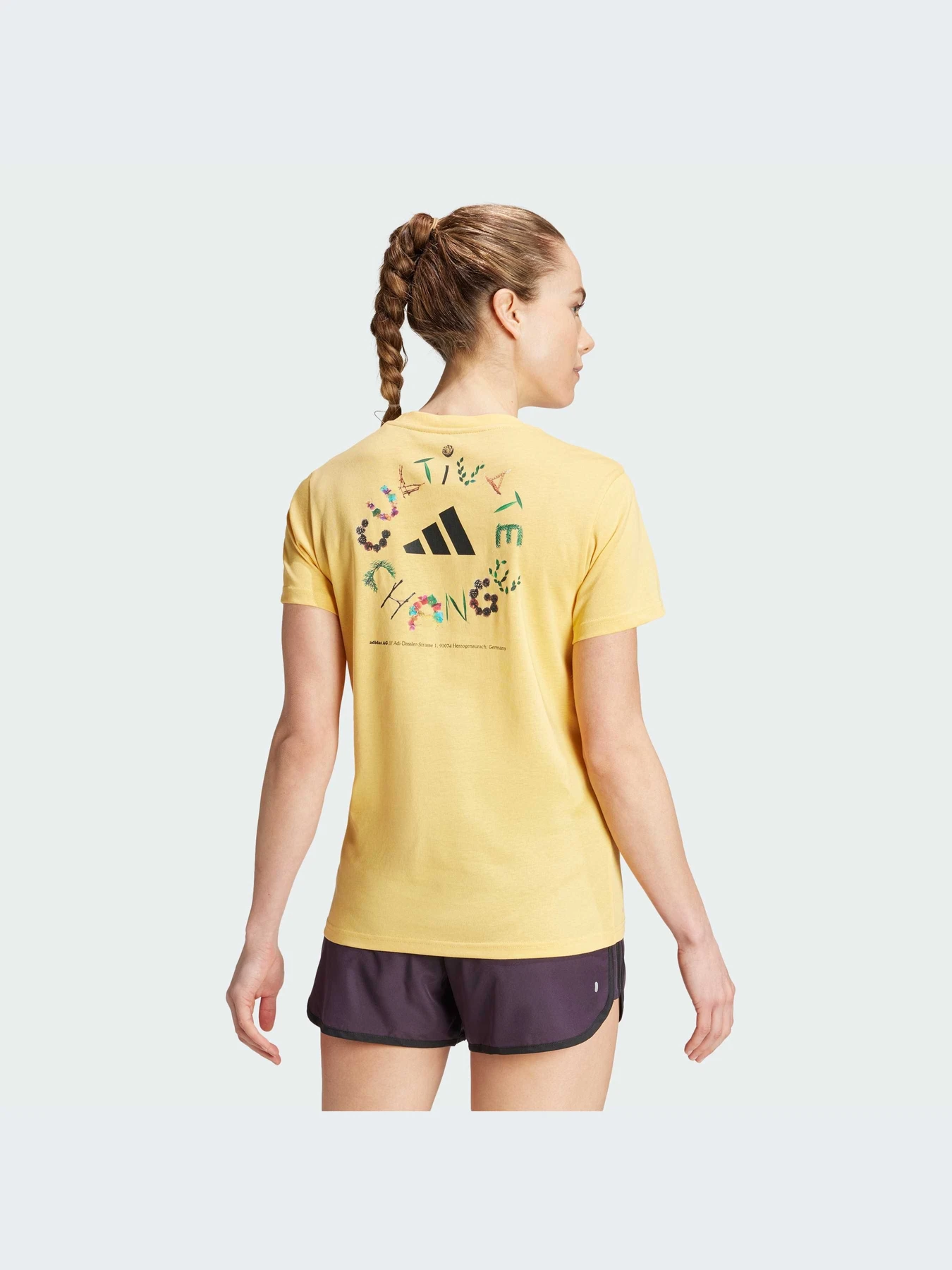 Футболки и поло Adidas модель IY7602 Футболки и поло Adidas модель IY7602 Фото