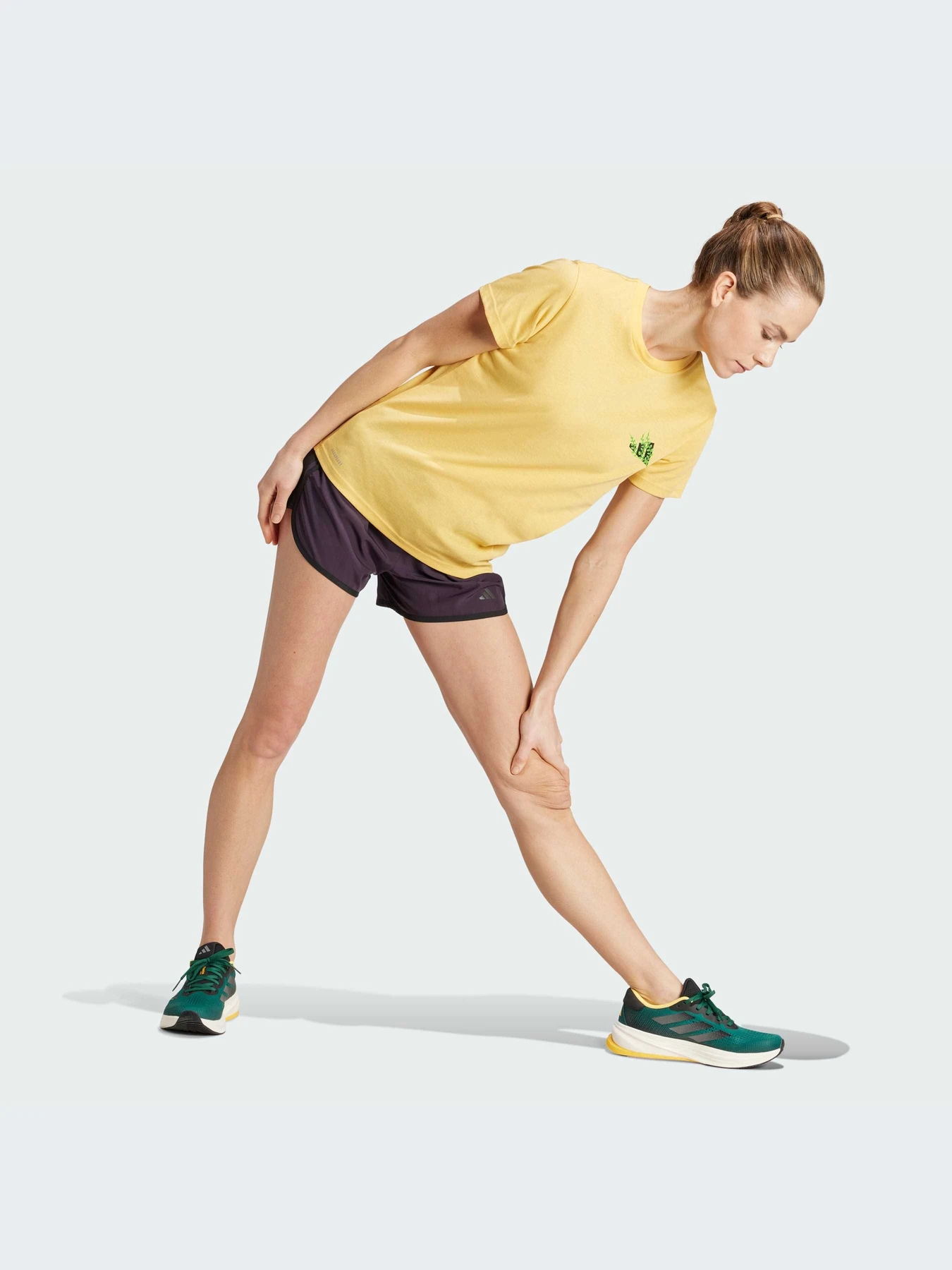 Футболки и поло Adidas модель IY7602 Футболки и поло Adidas модель IY7602 Фото
